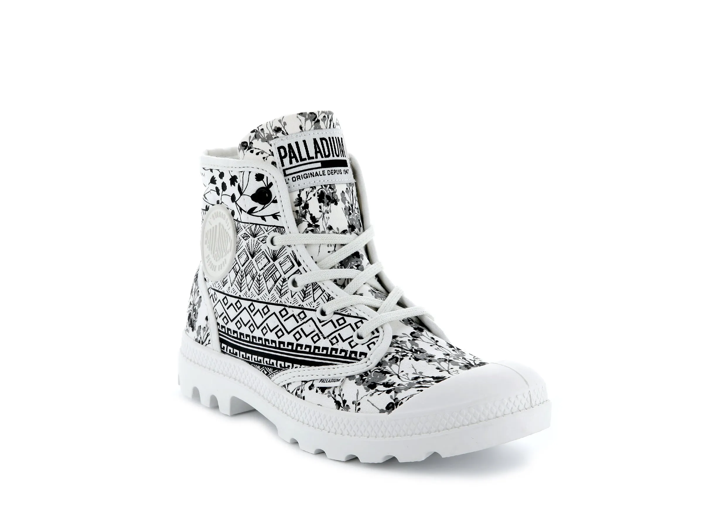 95752-916-M | PAMPA HI PRINT | PRINTED BLACK/STAR WHITE sold by Palladium Boots product image thumbnail 2
