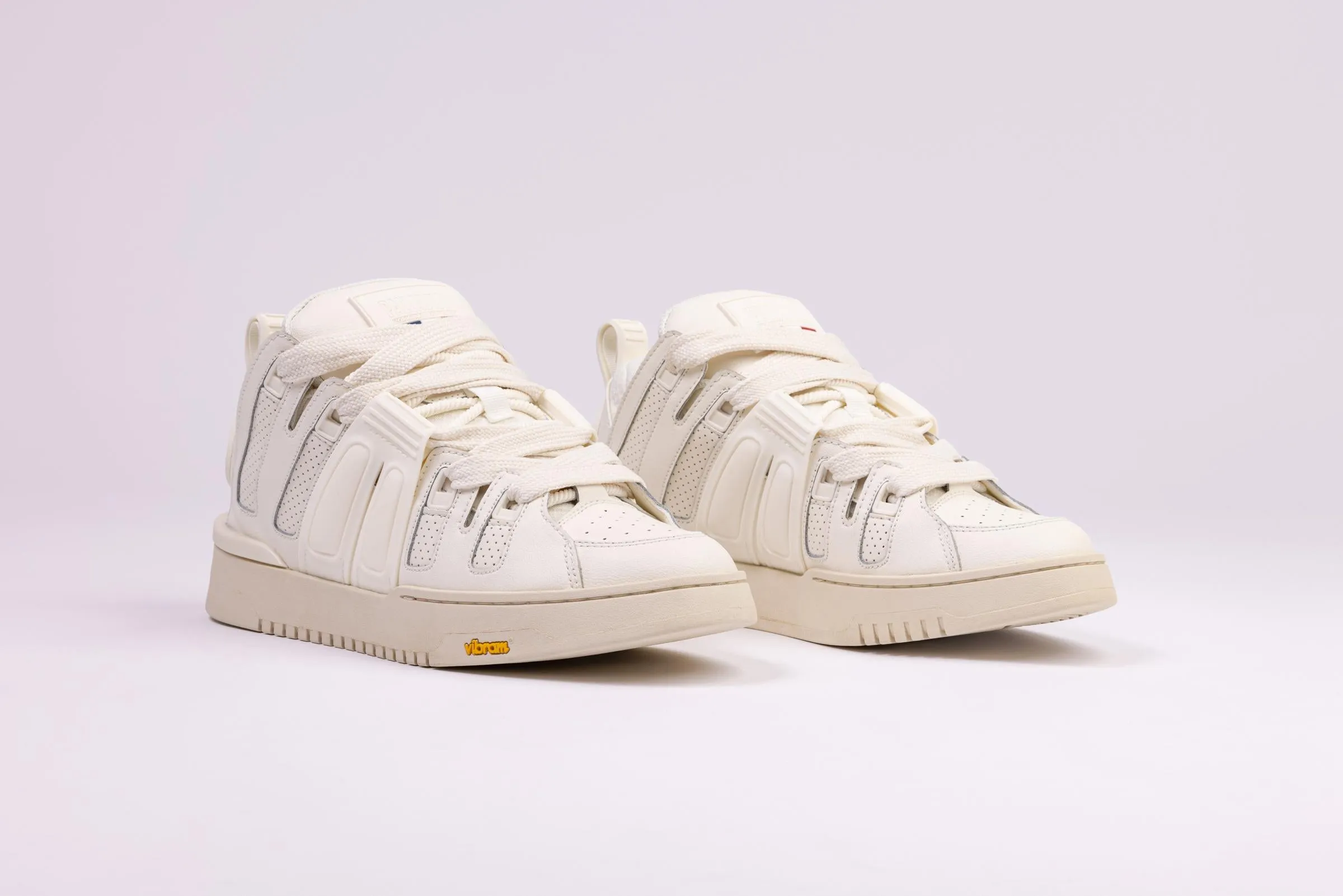 98640-102-M | WOMENS PALLABLAST SKATE | WHITE /OYSTER WHITE sold by Palladium Boots product image thumbnail 4