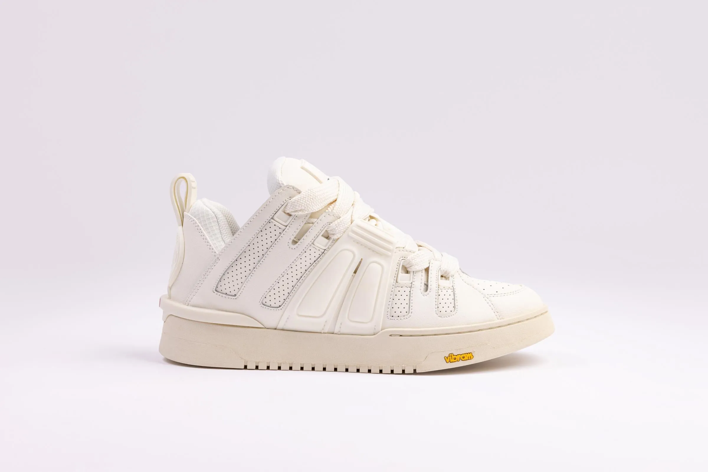 98640-102-M | WOMENS PALLABLAST SKATE | WHITE /OYSTER WHITE sold by Palladium Boots