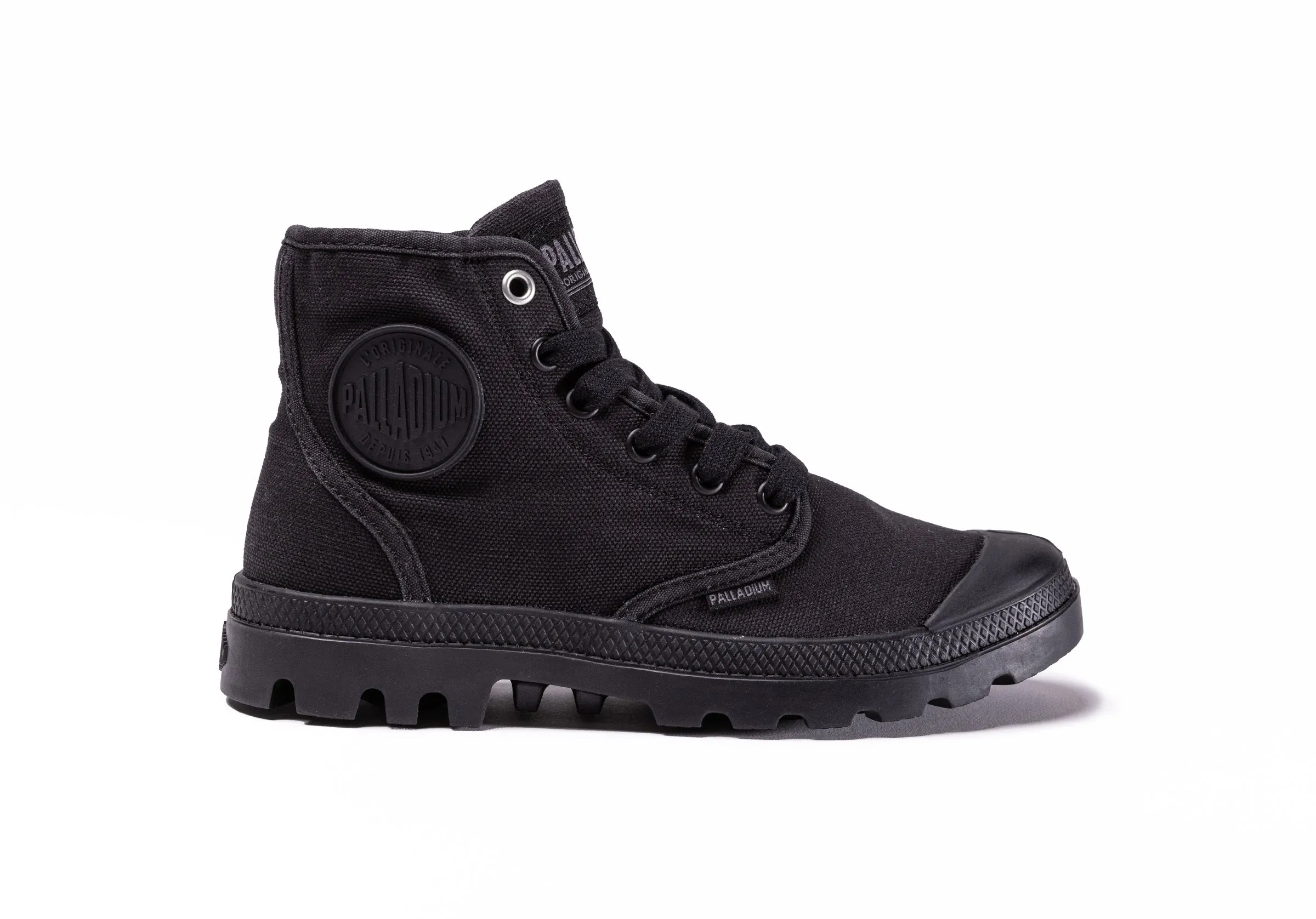 87914-008-M | PAMPA HI V | BLACK sold by Palladium Boots