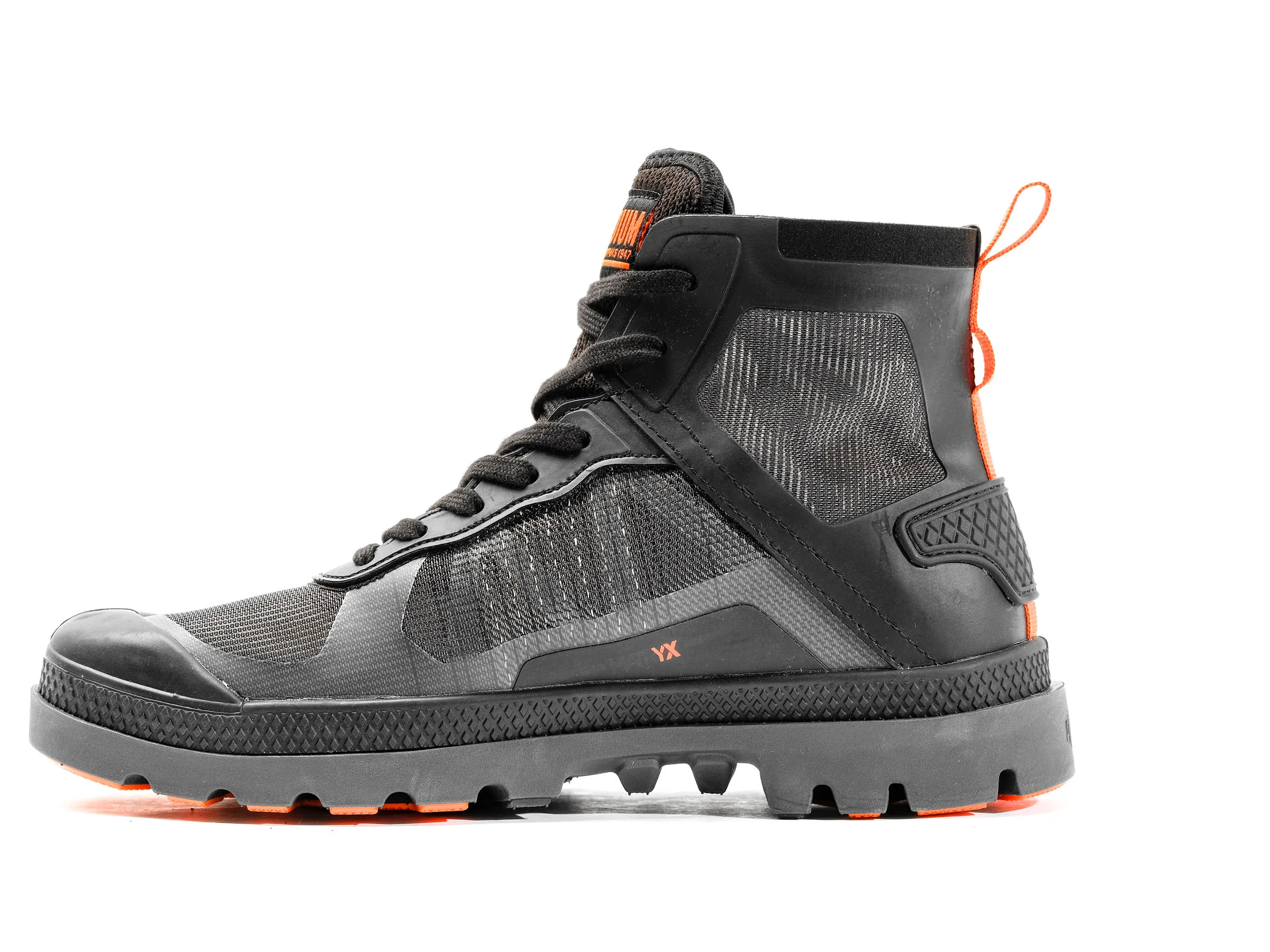 78598-008-M | PAMPA LITE + MATRYX | BLACK sold by Palladium Boots product image thumbnail 4