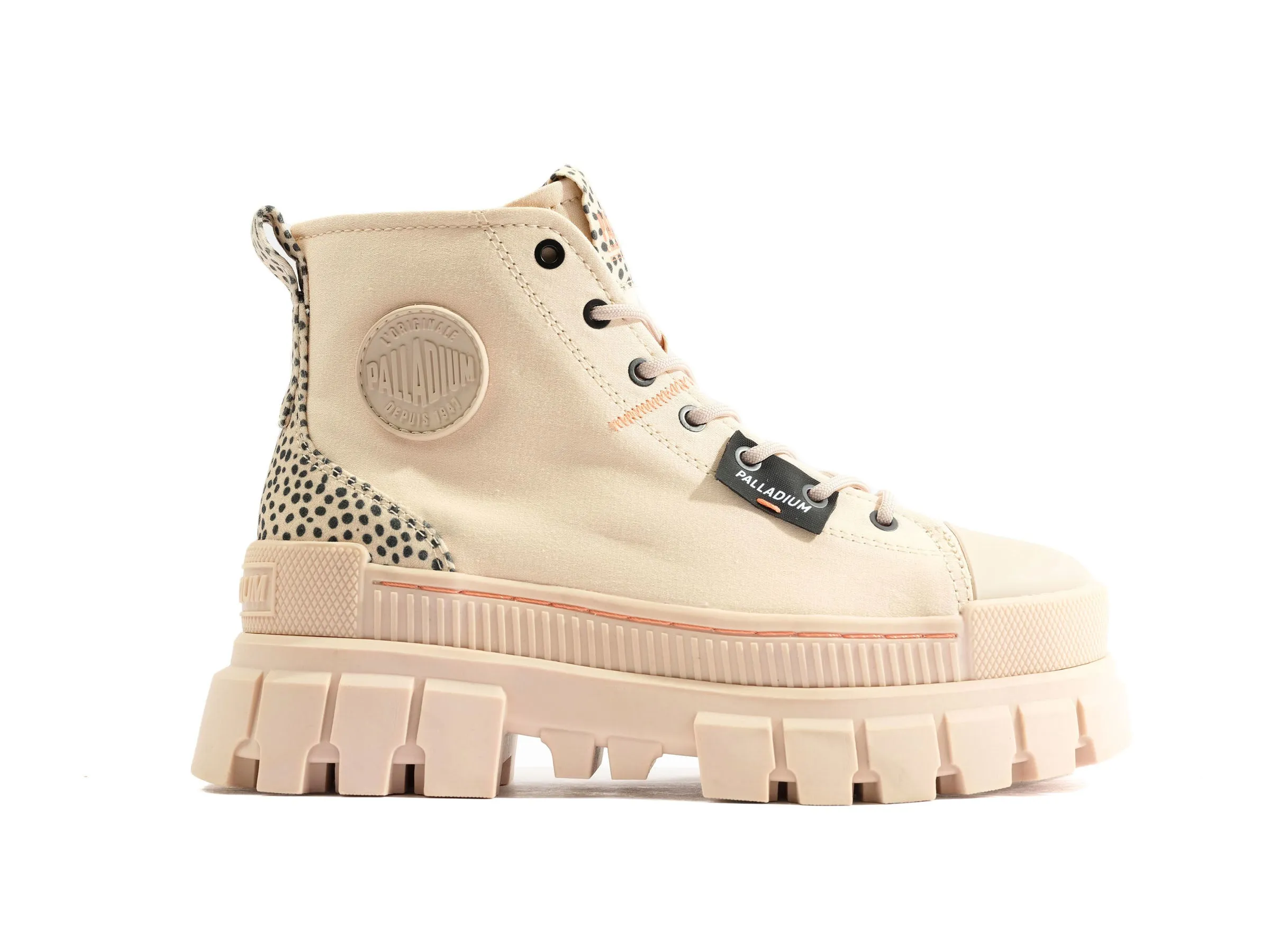 98618-260-M | REVOLT SAFARI | SAND sold by Palladium Boots