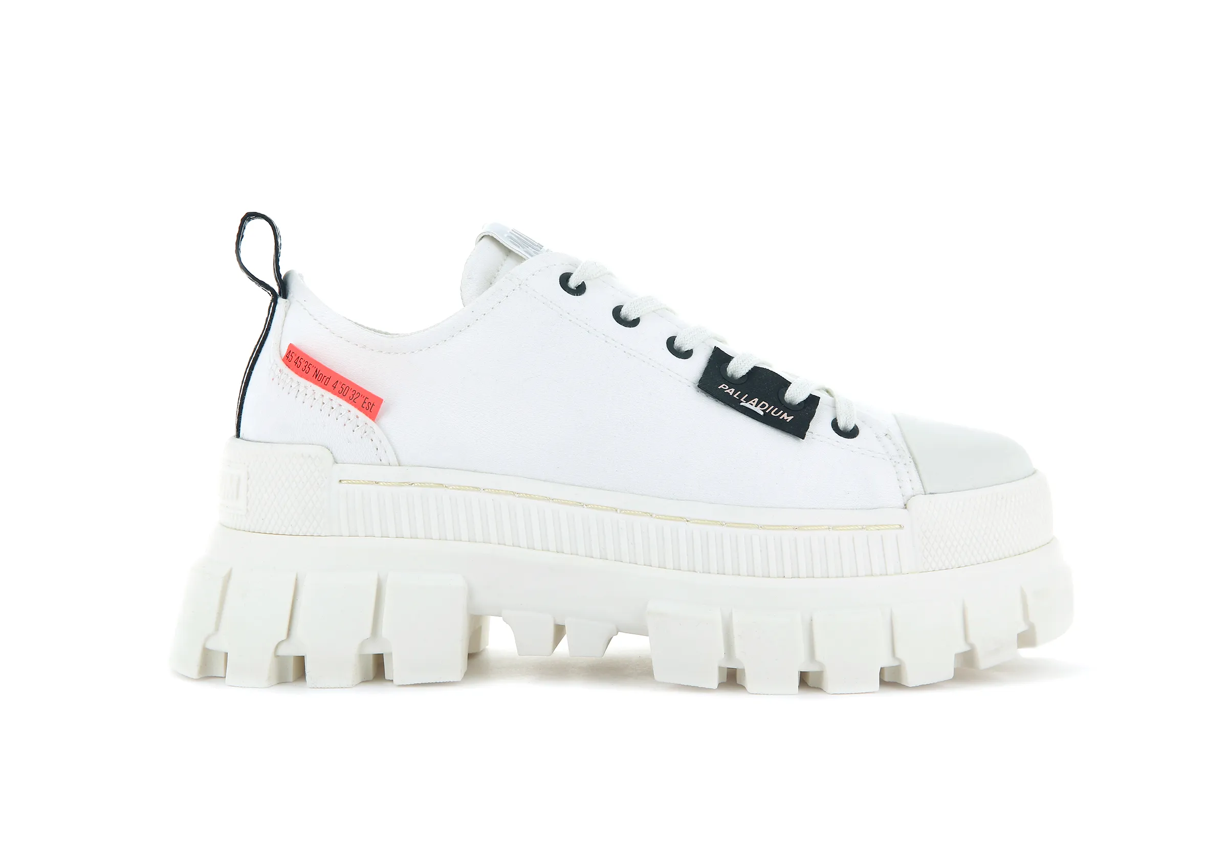 97243-116-M | REVOLT LO TX | STAR WHITE sold by Palladium Boots