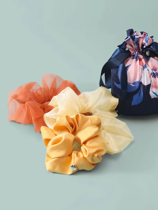 Scrunchie 3-Pack sold by Supesu