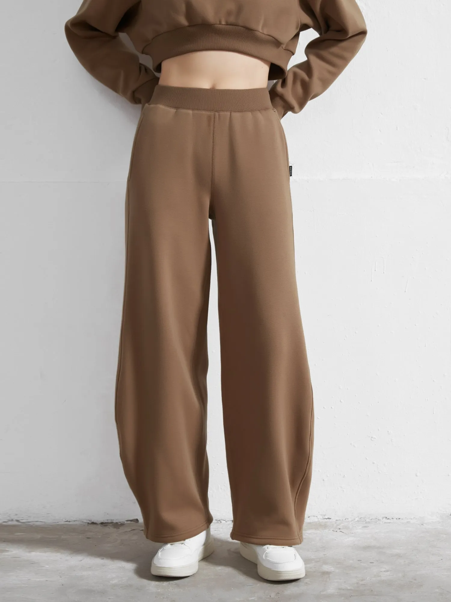 Cubby Barrel Leg Pants, High Waisted | Limited Edition sold by Supesu product image thumbnail 4