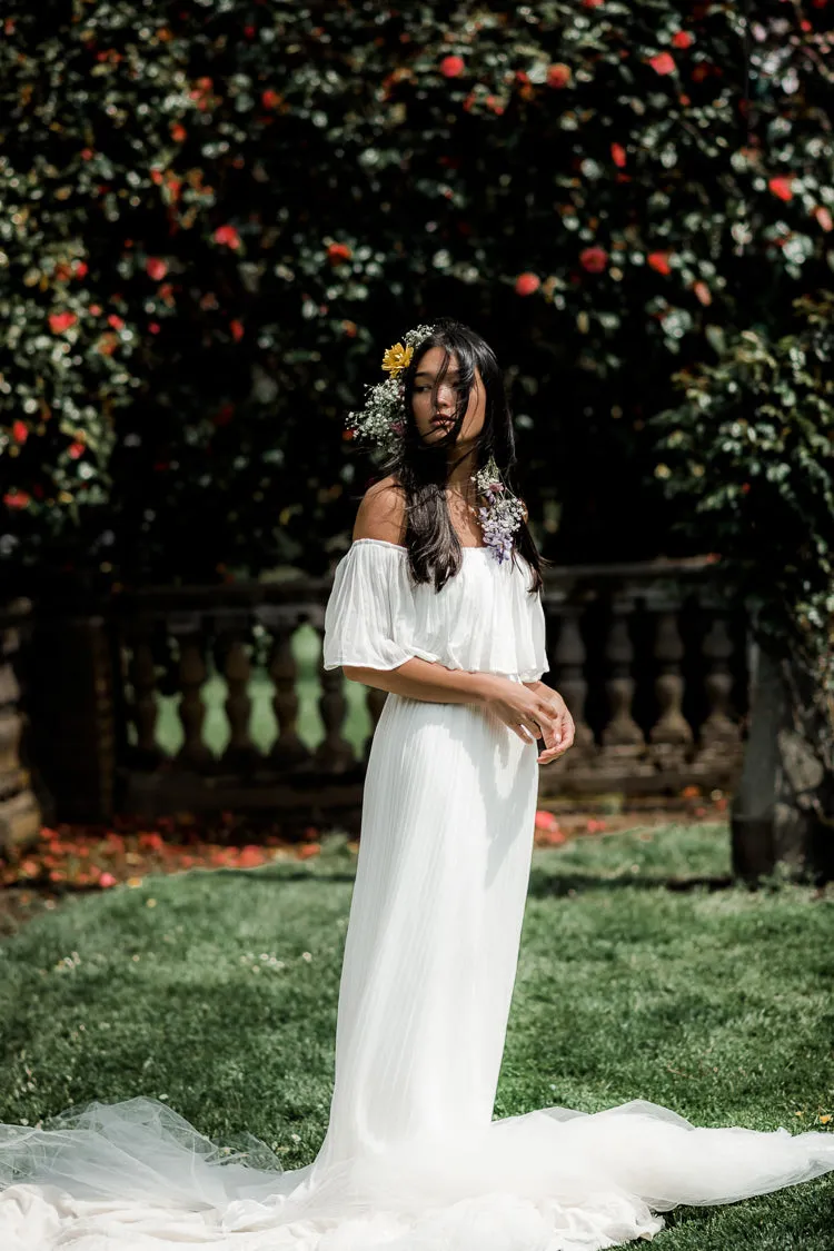 Naomi White Pleated Maxi Dress sold by Confête product image thumbnail 3