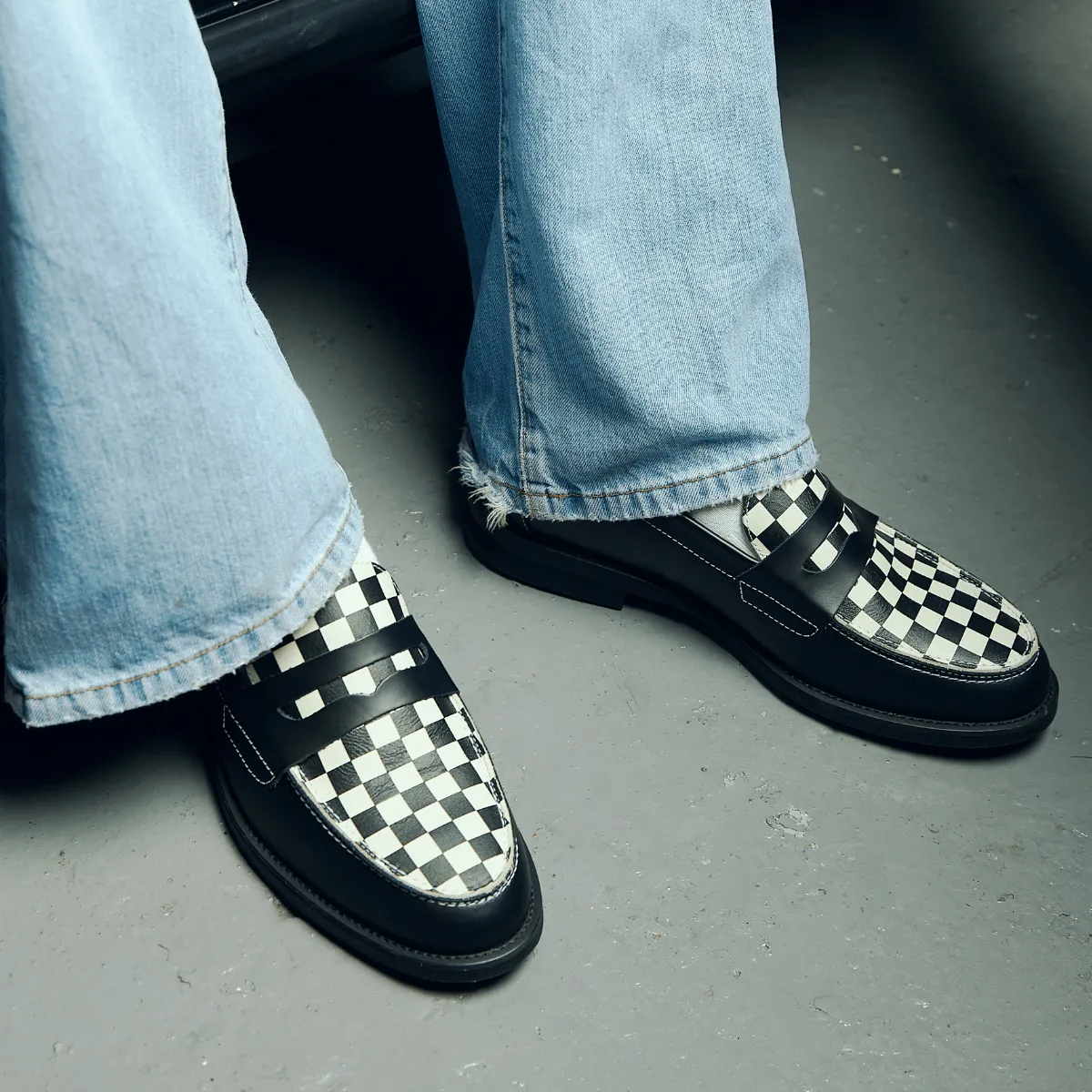 Wilde Finish Line Penny Loafer - Men's sold by Duke + Dexter product image thumbnail 2