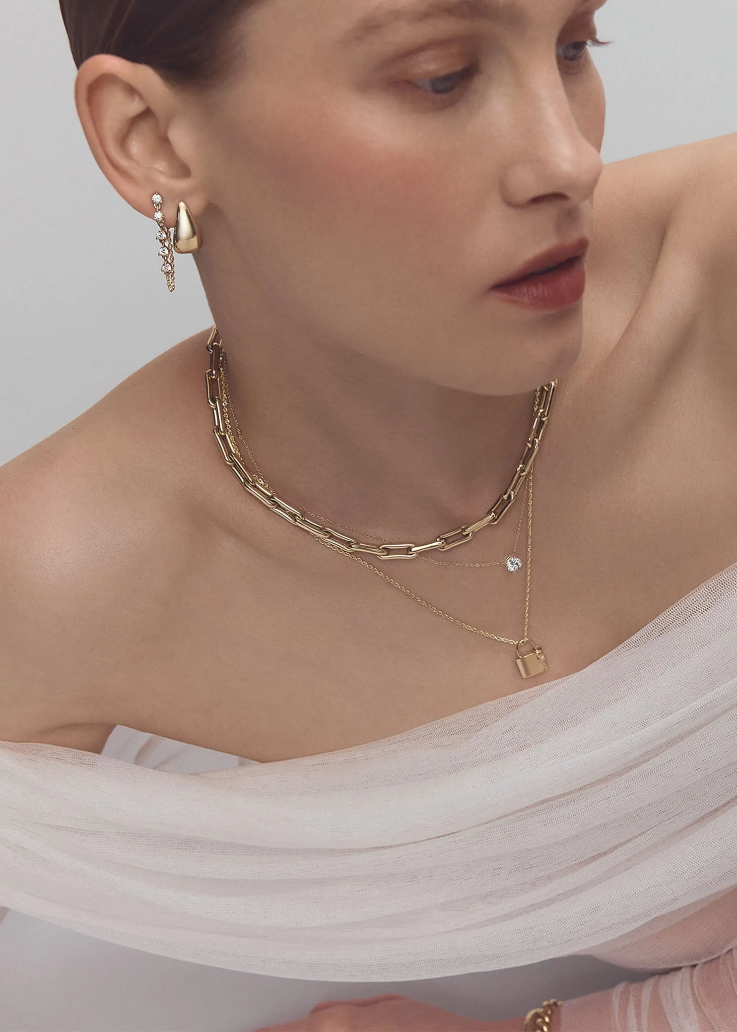 Five Stone Chain Earrings Diamond sold by Kinn product image thumbnail 2