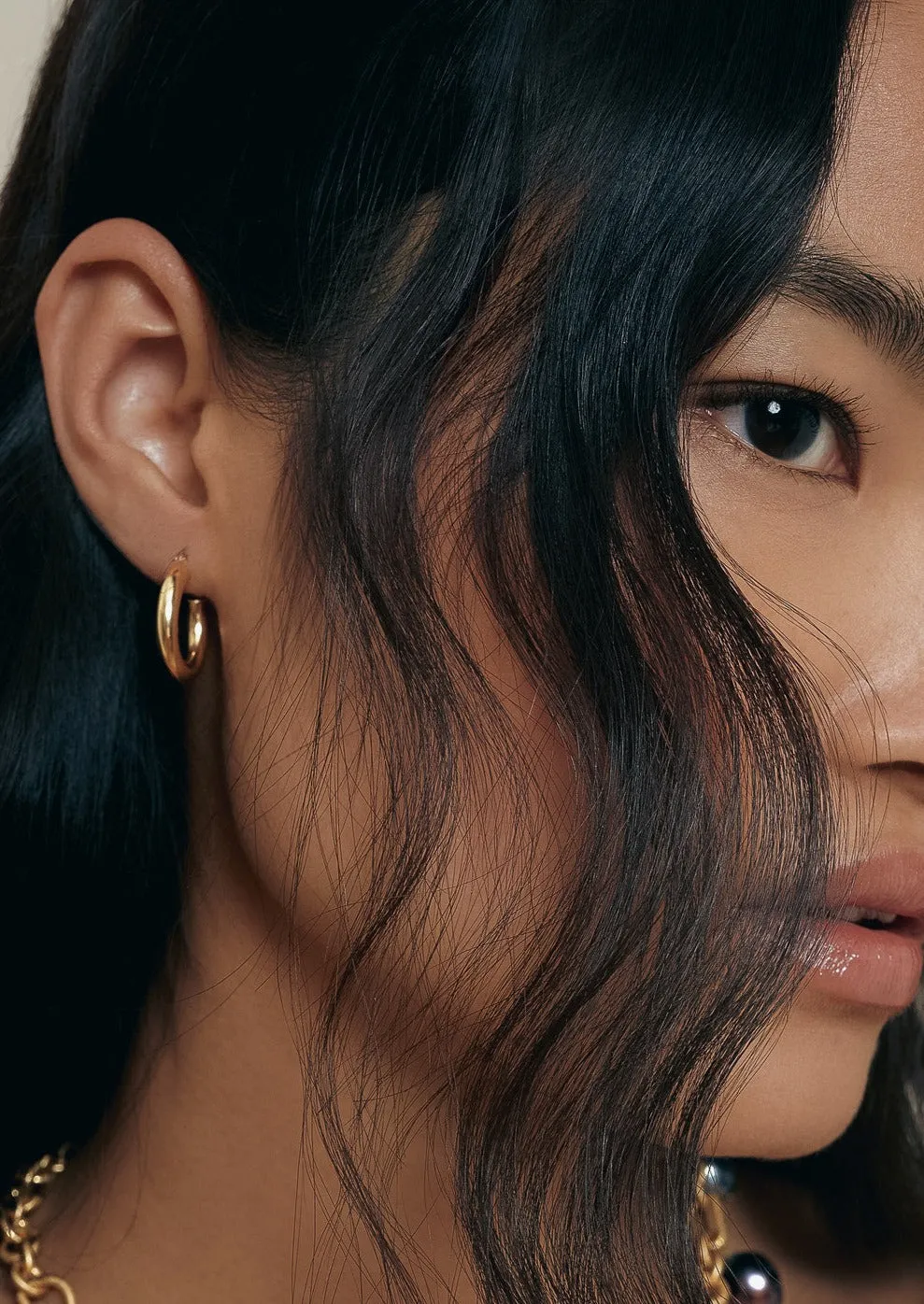 Classic Hoop Earrings Small sold by Kinn product image thumbnail 2