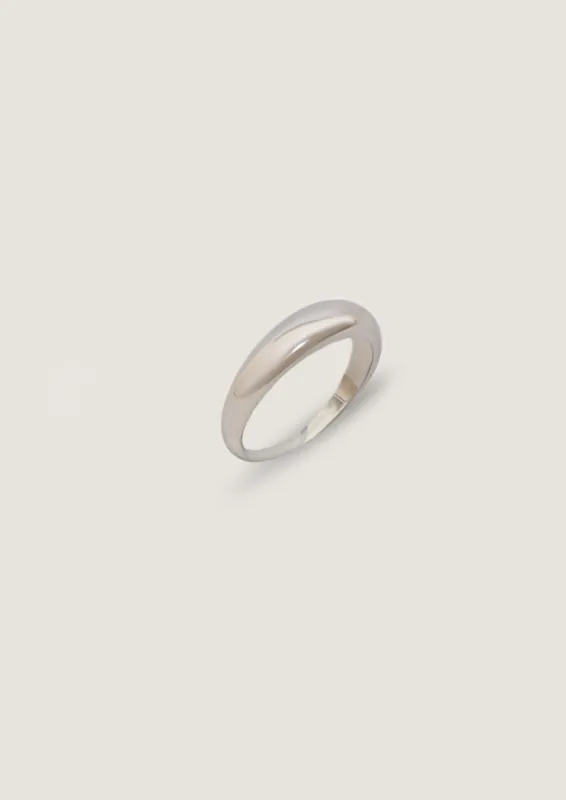 Dare To Love Classic Dome Ring Silver sold by Kinn
