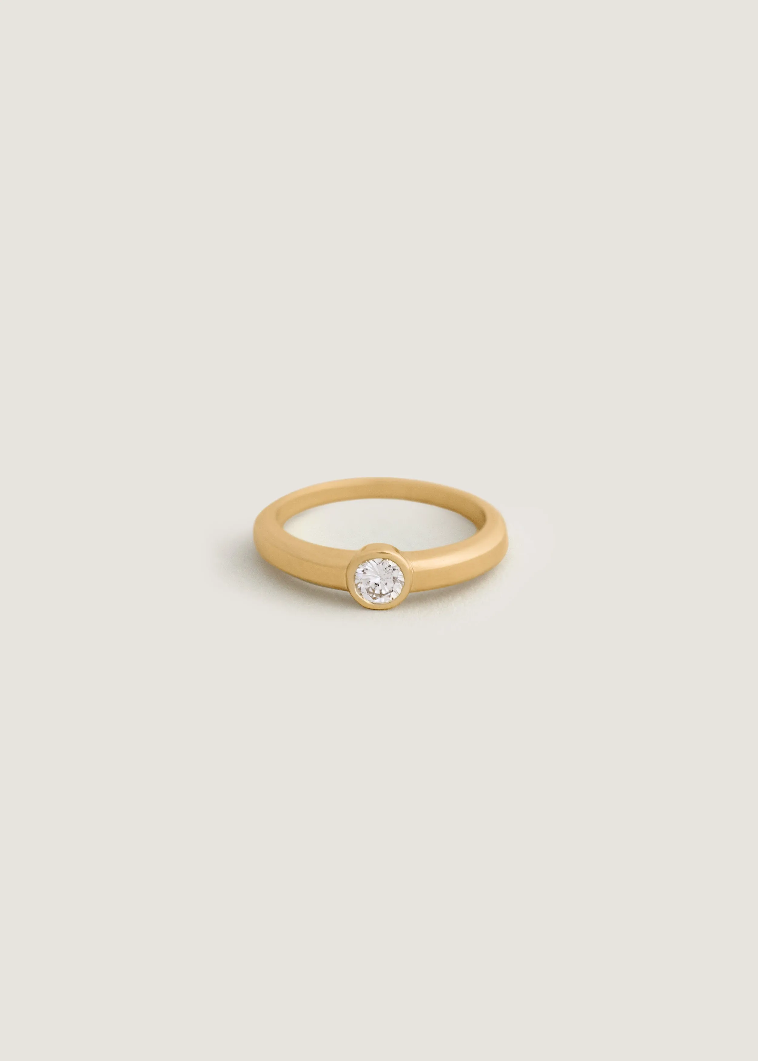 Fleur Round Ring Diamond sold by Kinn