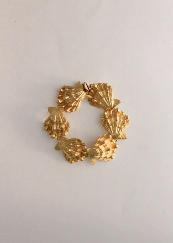Vintage Seashell Bracelet sold by Kinn