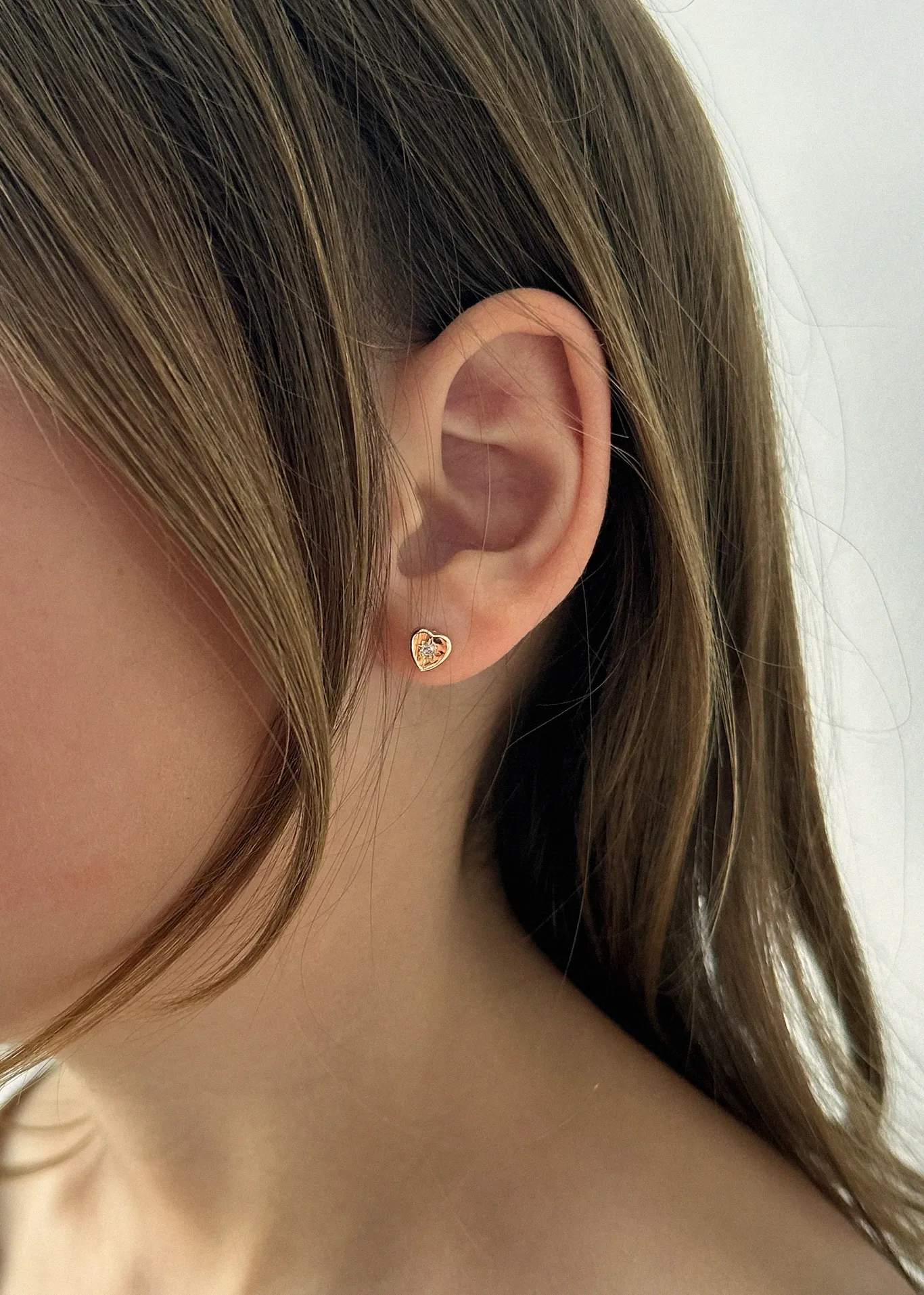 Bébé Heart Stud Earrings Diamond sold by Kinn product image thumbnail 2