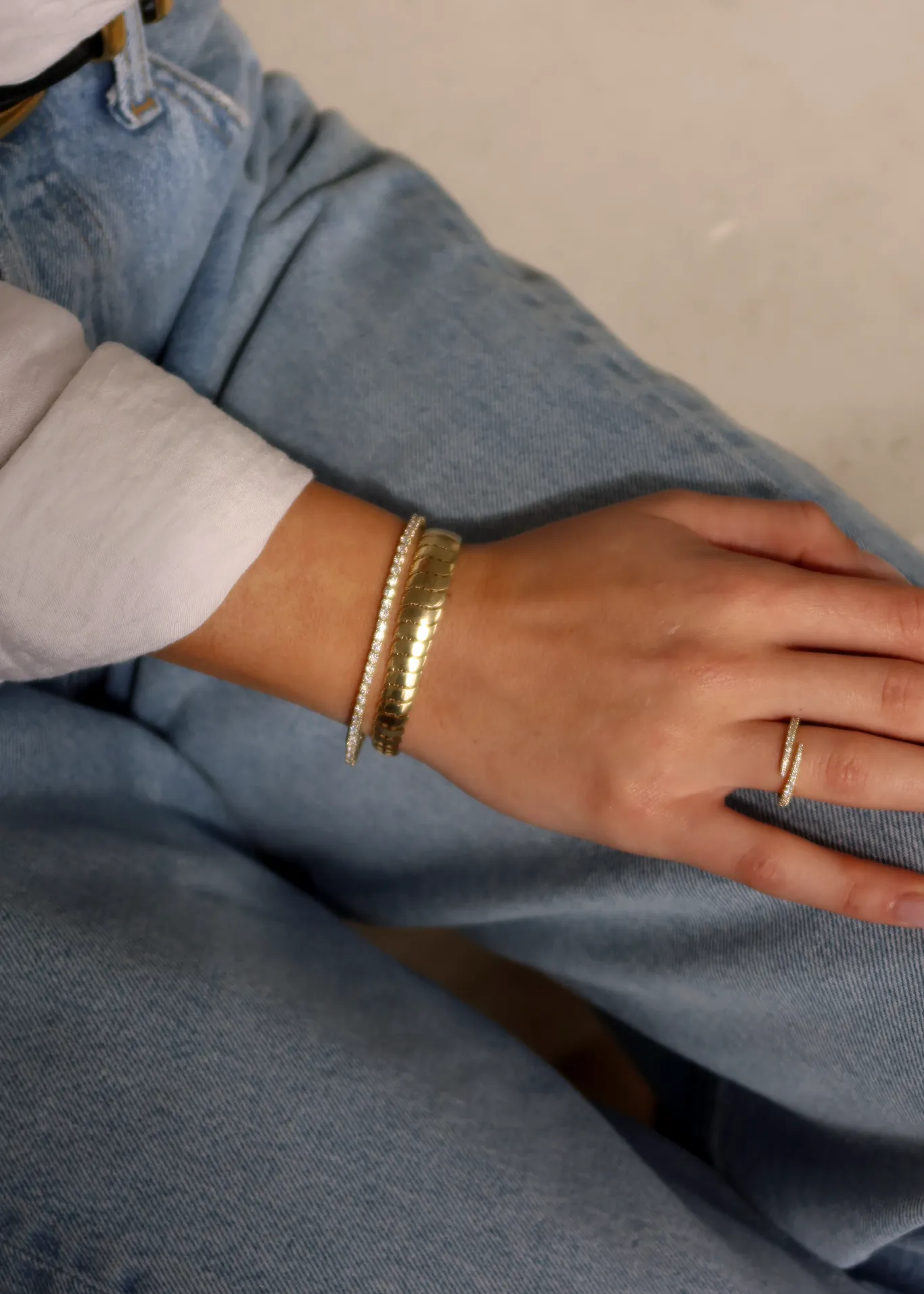 Eternity Diana Tennis Bracelet 3ctw Yellow Gold sold by Kinn product image thumbnail 4