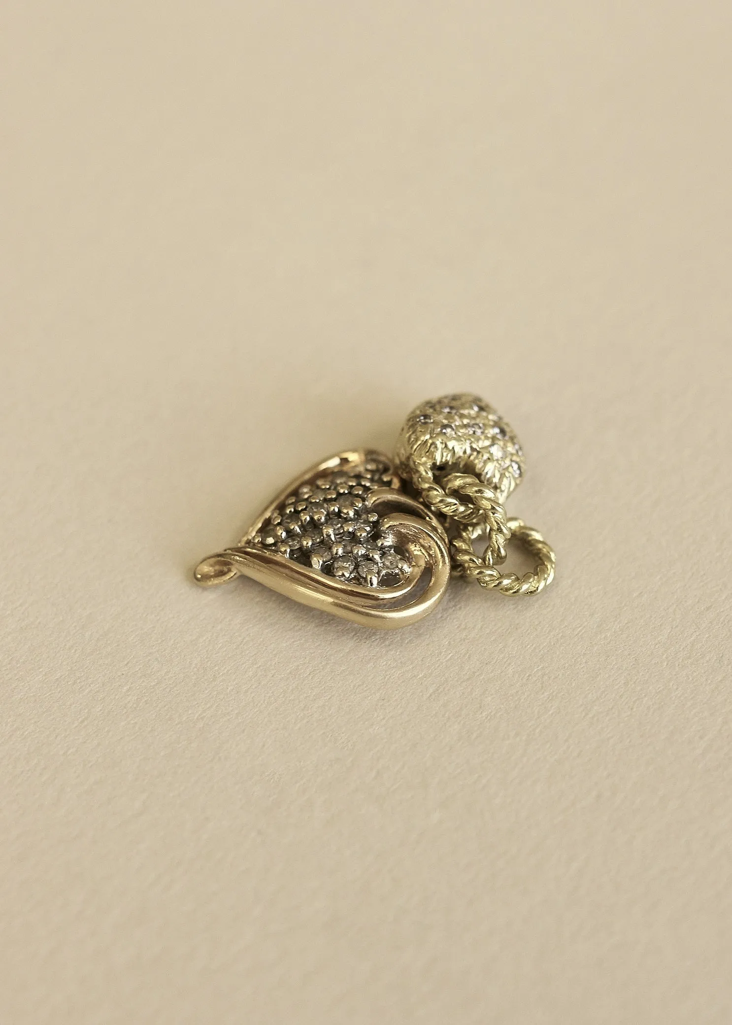 Vintage Heart Charm Twist Pendant 10K Drop sold by Kinn product image thumbnail 2