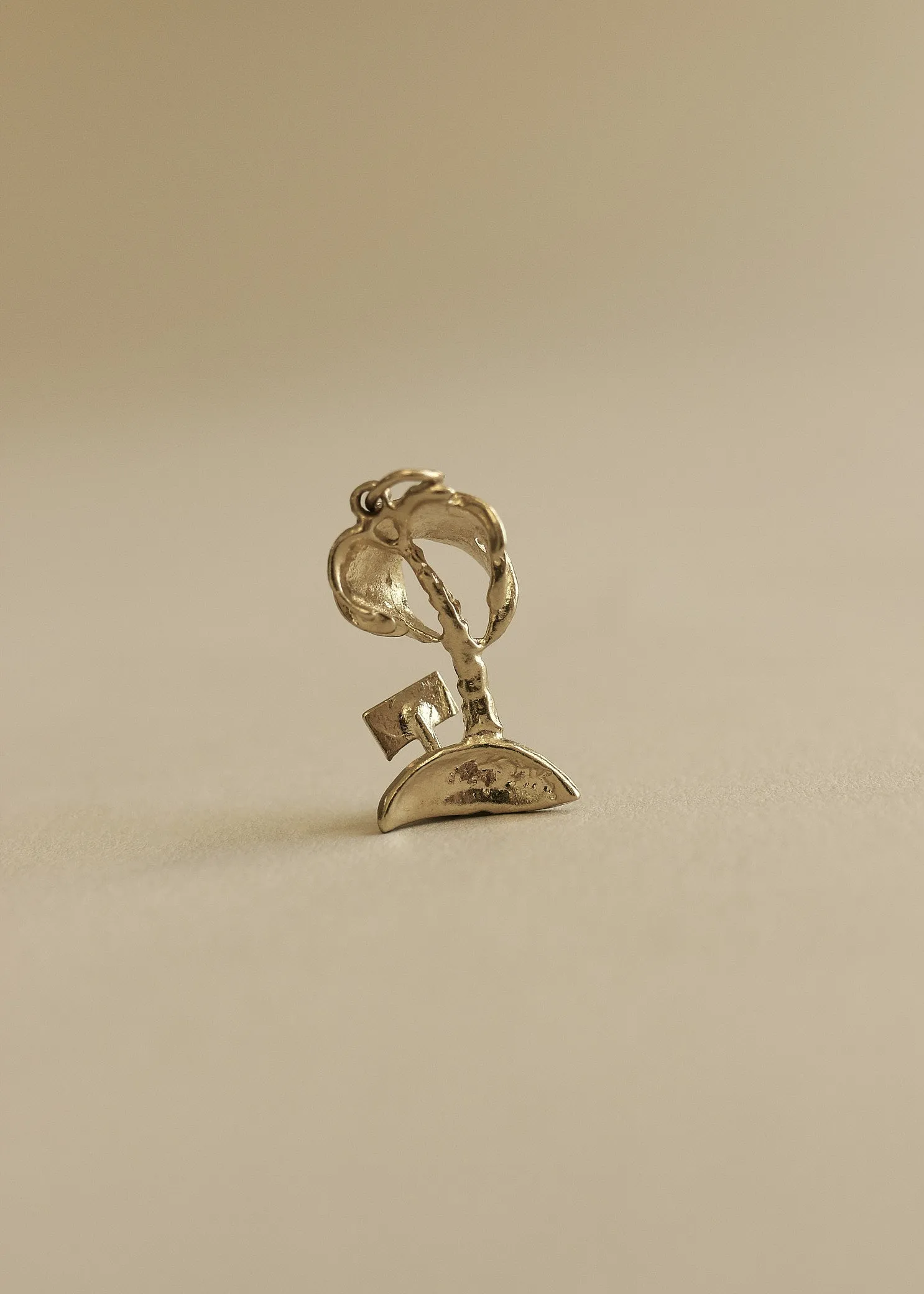 Vintage Palm Tree Pendant 14k sold by Kinn product image thumbnail 4