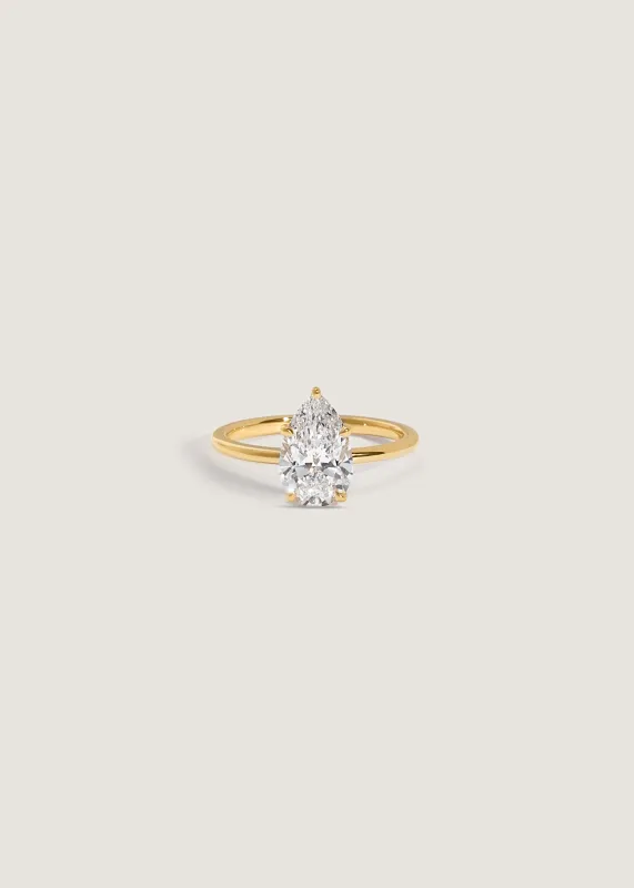The Elizabeth Ring sold by Kinn