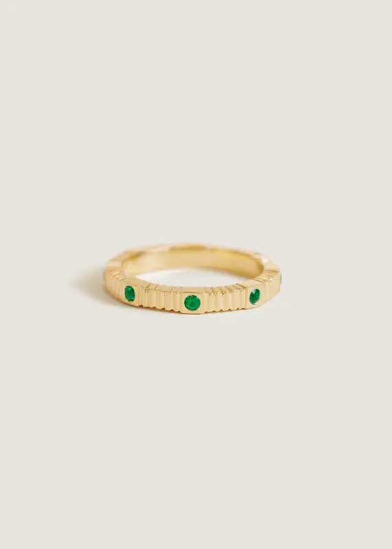 The Inés Emerald Band sold by Kinn
