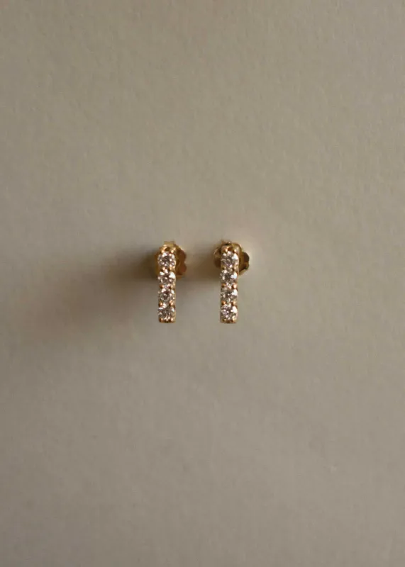 Vintage 14k Gold Diamond Bar Stud Earrings made by Kinn