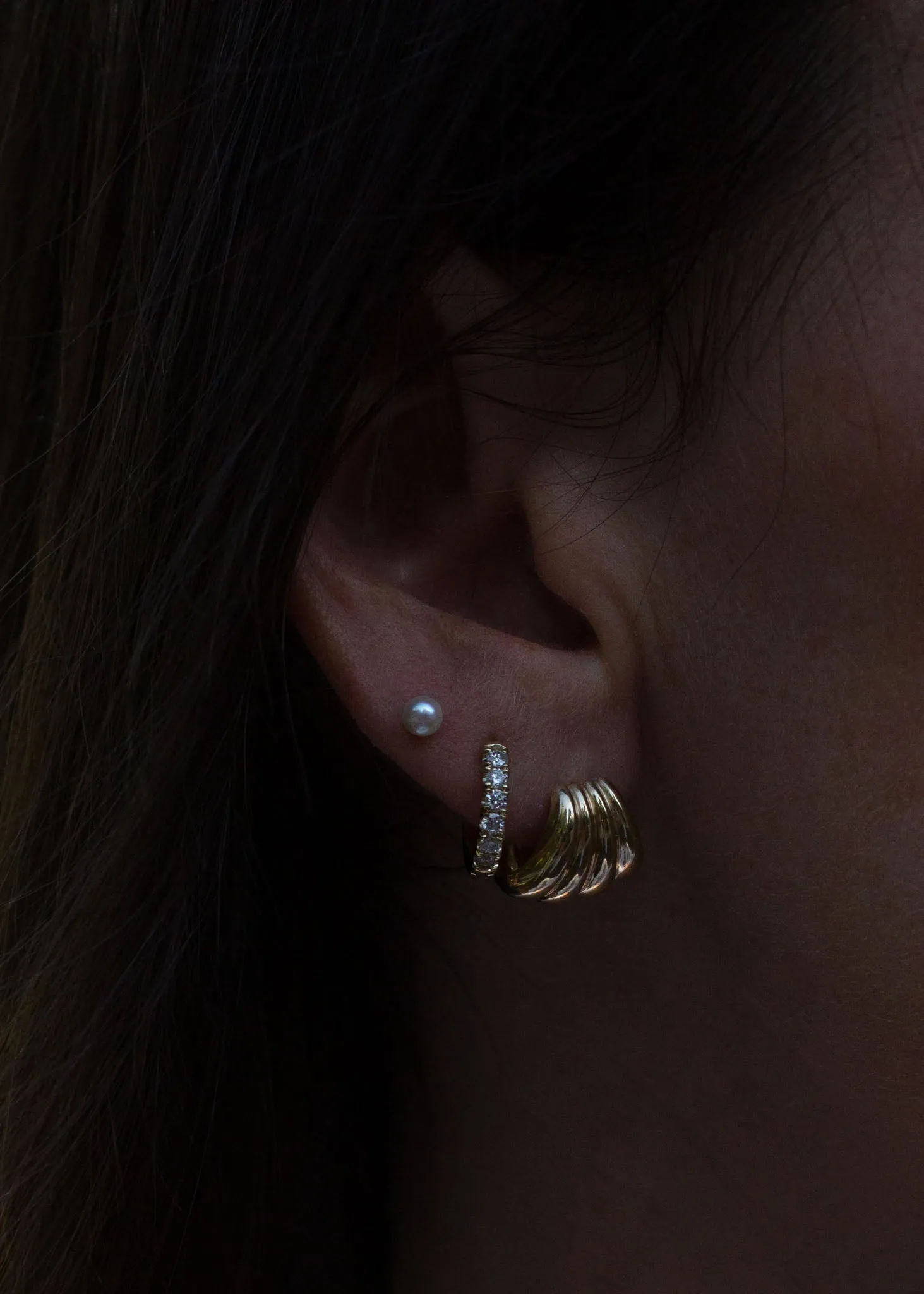 Gaia Scallop Earrings Gold sold by Kinn product image thumbnail 5