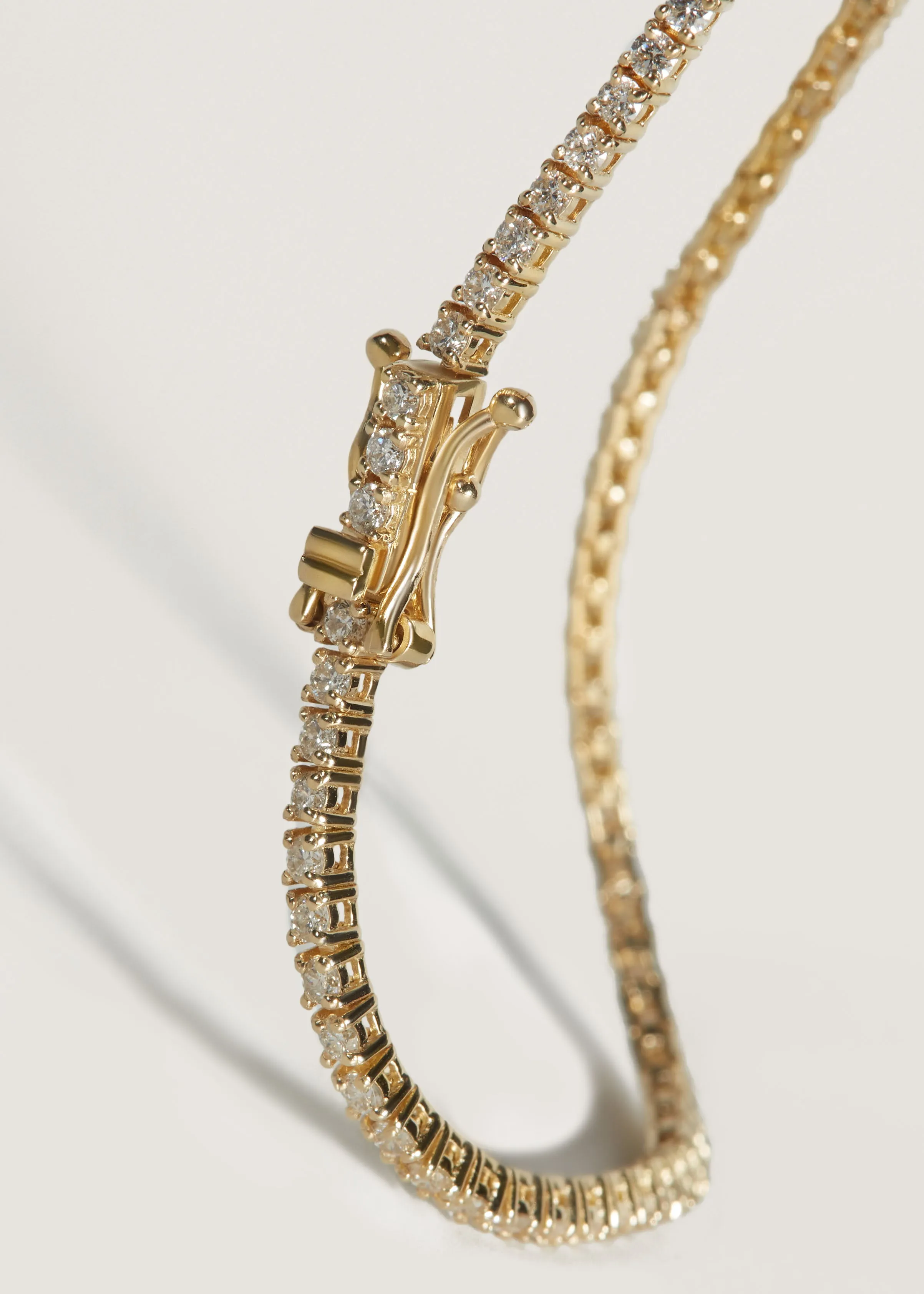 Diana Tennis Bracelet 2.90ctw Yellow Gold sold by Kinn product image thumbnail 3