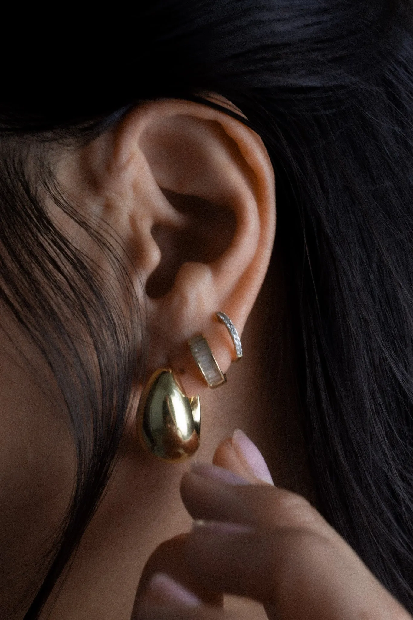 Bold Teardrop Hoop Earrings sold by Kinn product image thumbnail 2