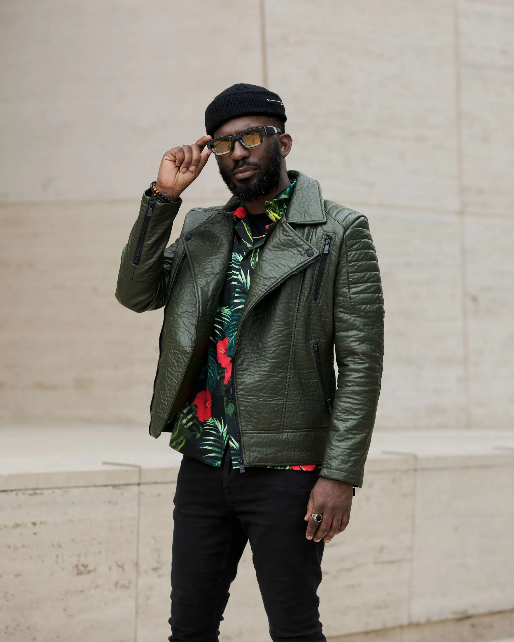 SG Camp Collar Shirt - Black Tropics sold by Southern Gents product image thumbnail 3