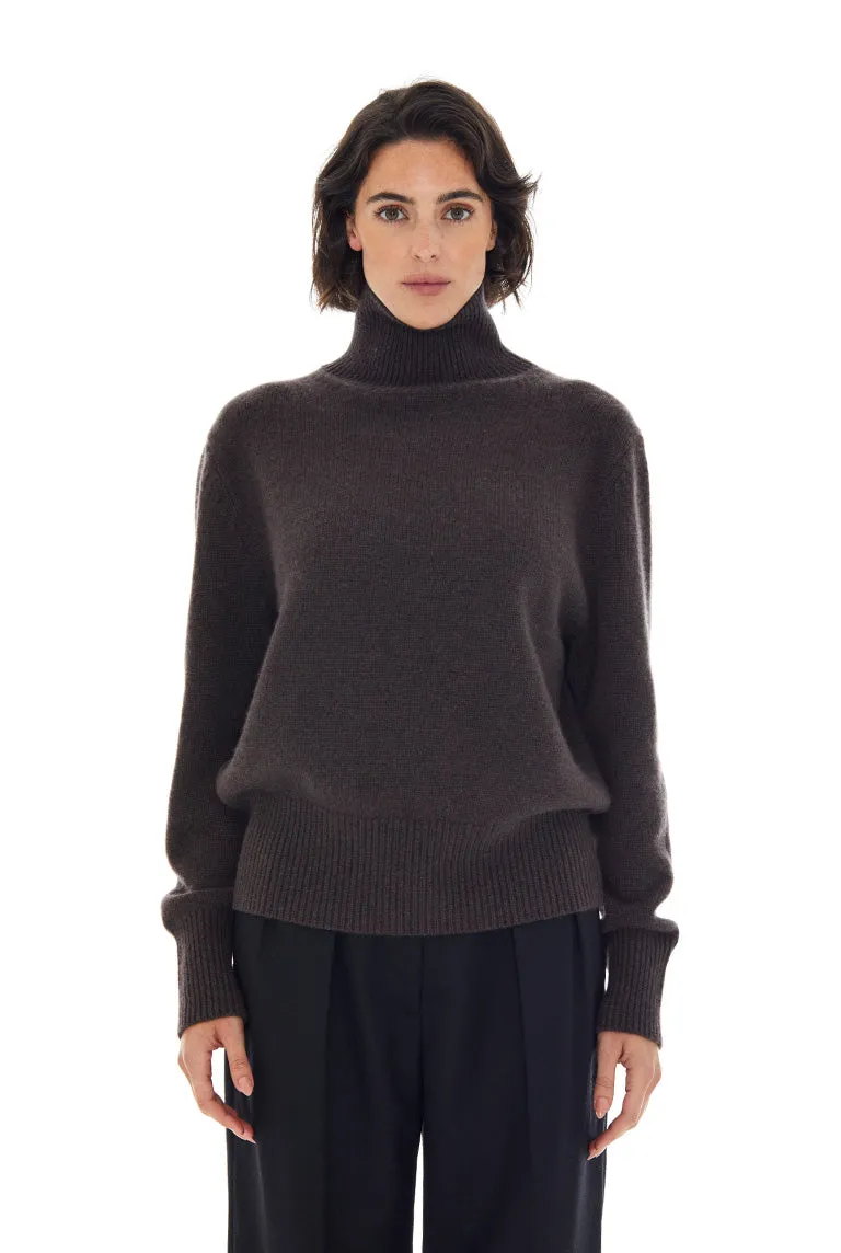 OVERSIZED TURTLENECK SWEATER sold by RENGGLI