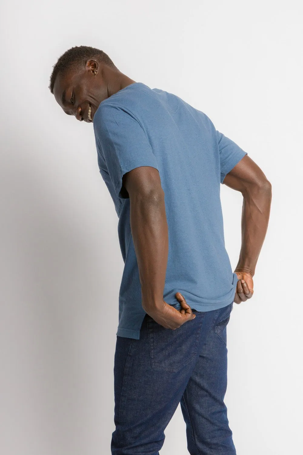 Oliver | Men's Anti-Stain Cotton Linen Blend V-Neck Pocket T-Shirt sold by Ably Apparel product image thumbnail 3