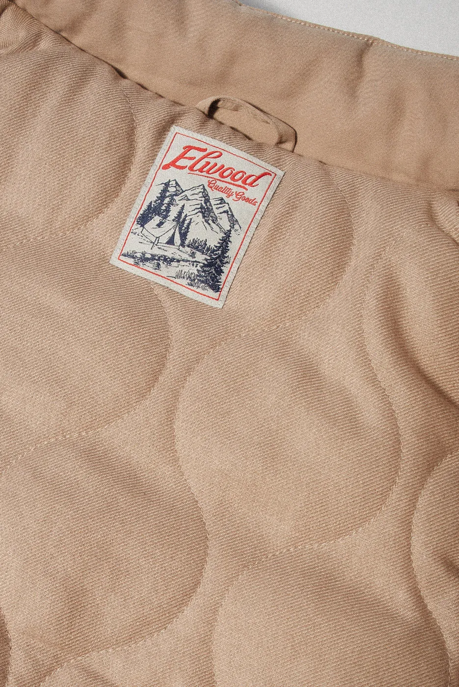 CROP PUFFER VEST sold by Elwood Clothing product image thumbnail 5