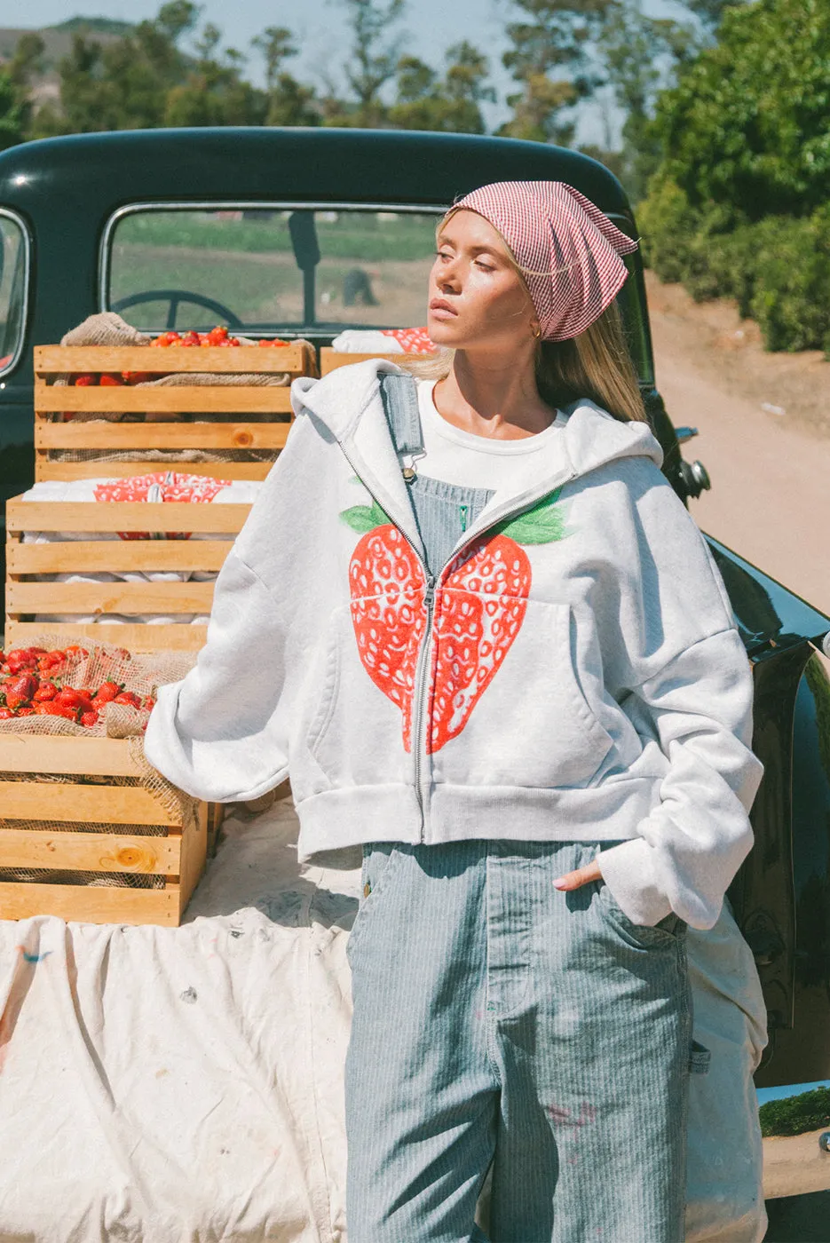 STRAWBERRY ZIP RECTANGLE HOODIE sold by Elwood Clothing product image thumbnail 3
