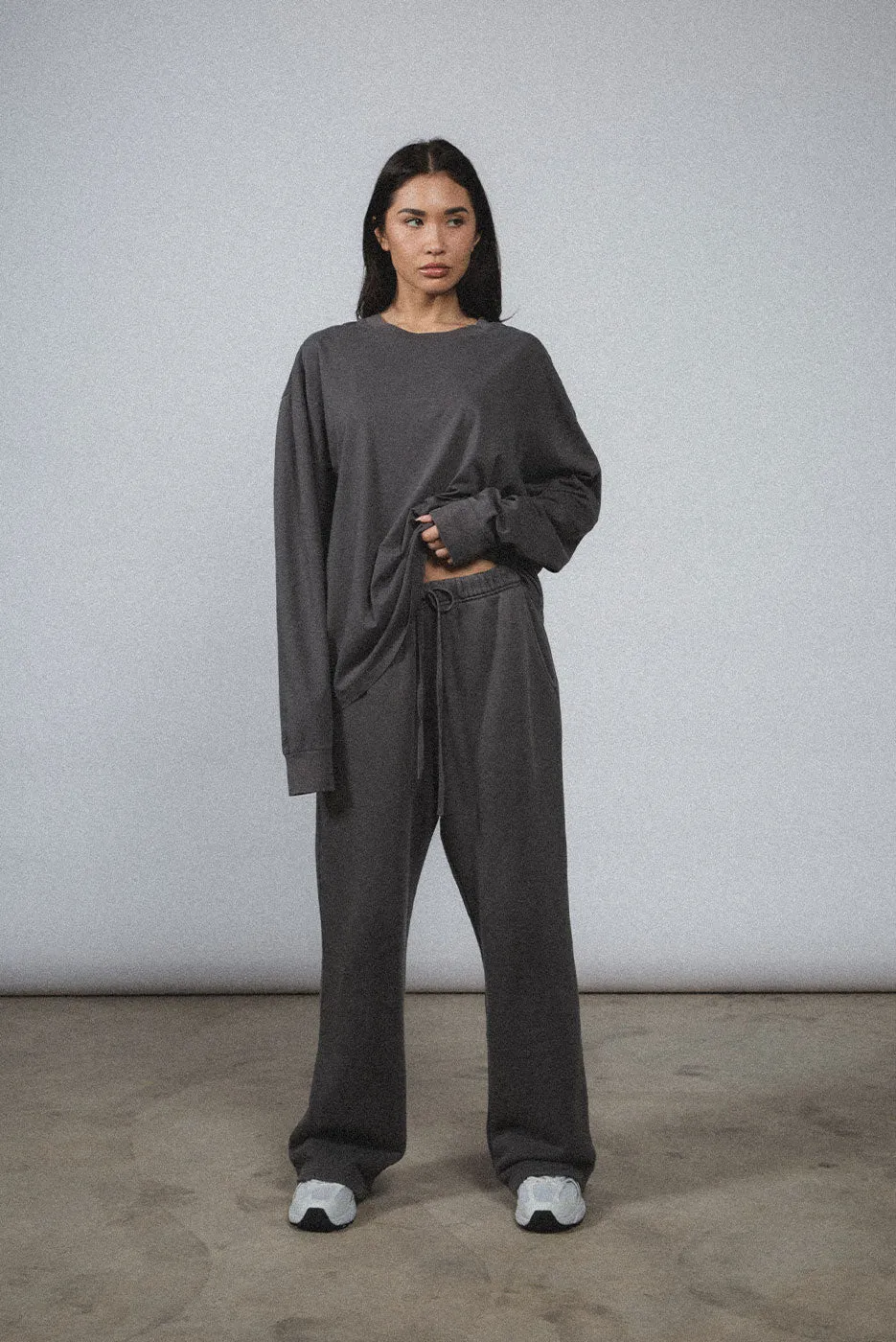 OVERSIZED CORE LS TEE 3 PACK sold by Elwood Clothing product image thumbnail 4