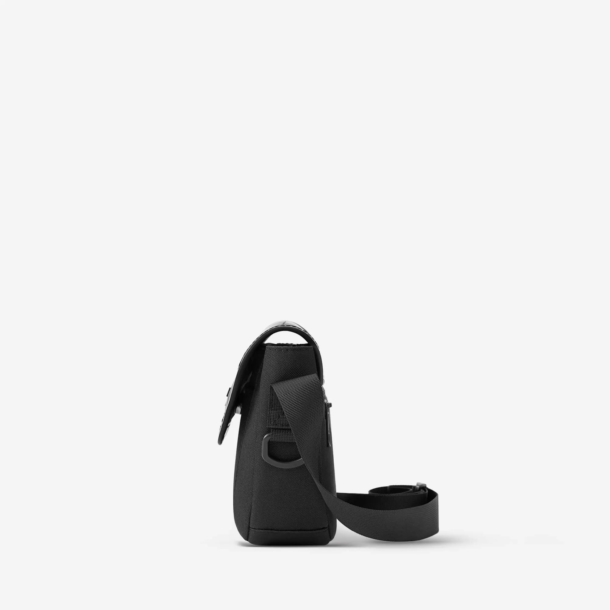 Young Cross Shuttle | Recycled Tire sold by MaH product image thumbnail 3