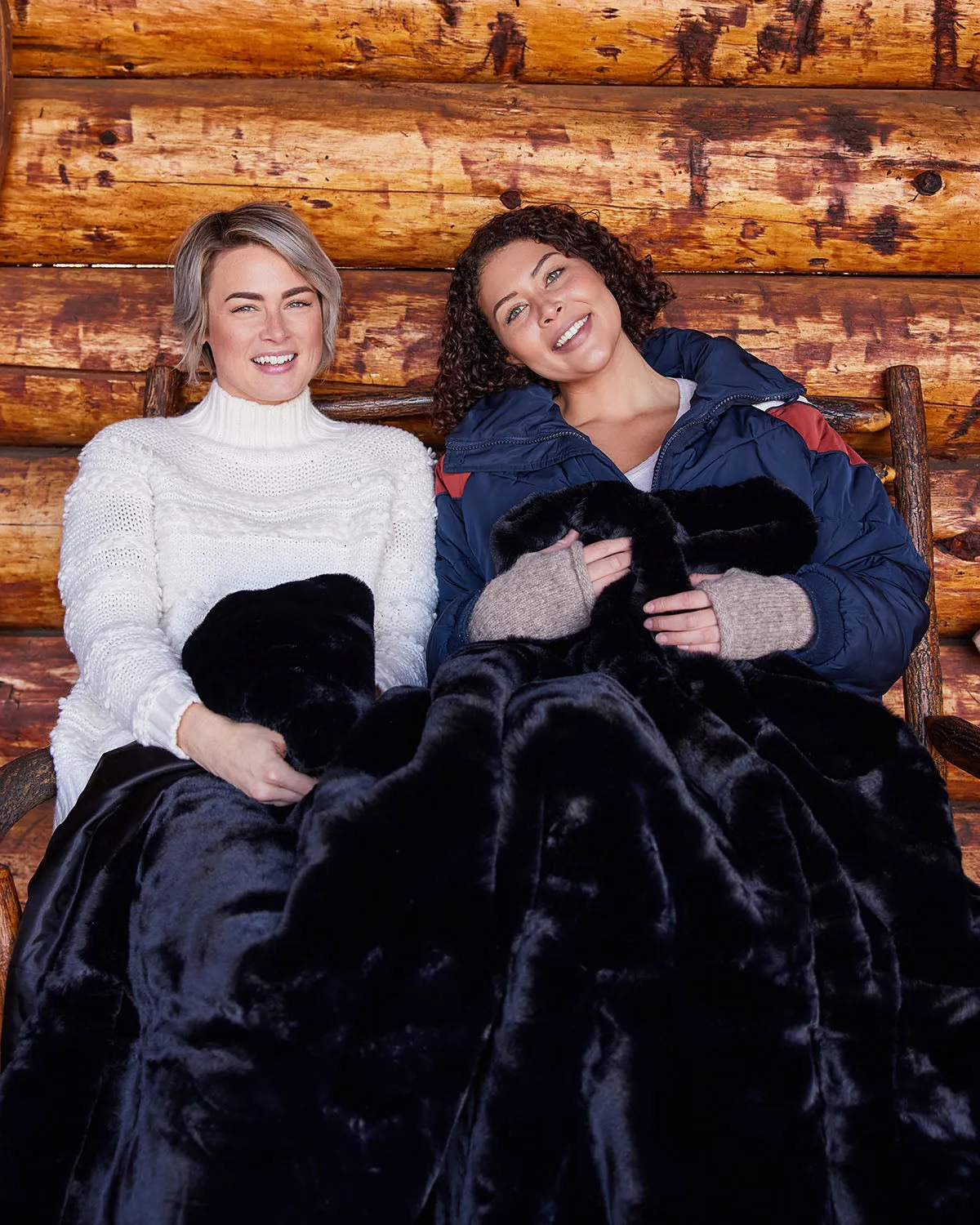 Waterproof Windproof Large Outdoor Blanket | Pretty Rugged sold by Pretty Rugged product image thumbnail 2