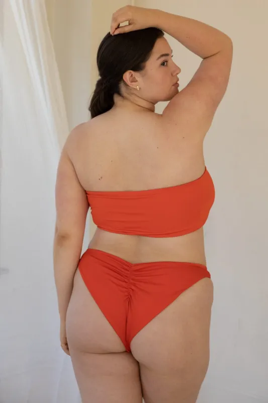 The Sleek Scrunch Bottoms - Chili Pepper sold by Londre Bodywear