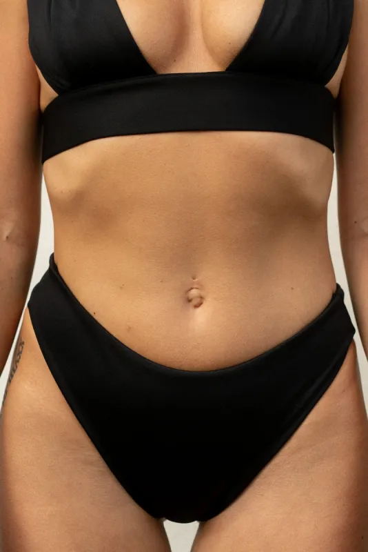 The High-Leg Scrunch Bottom - Matte Black sold by Londre Bodywear