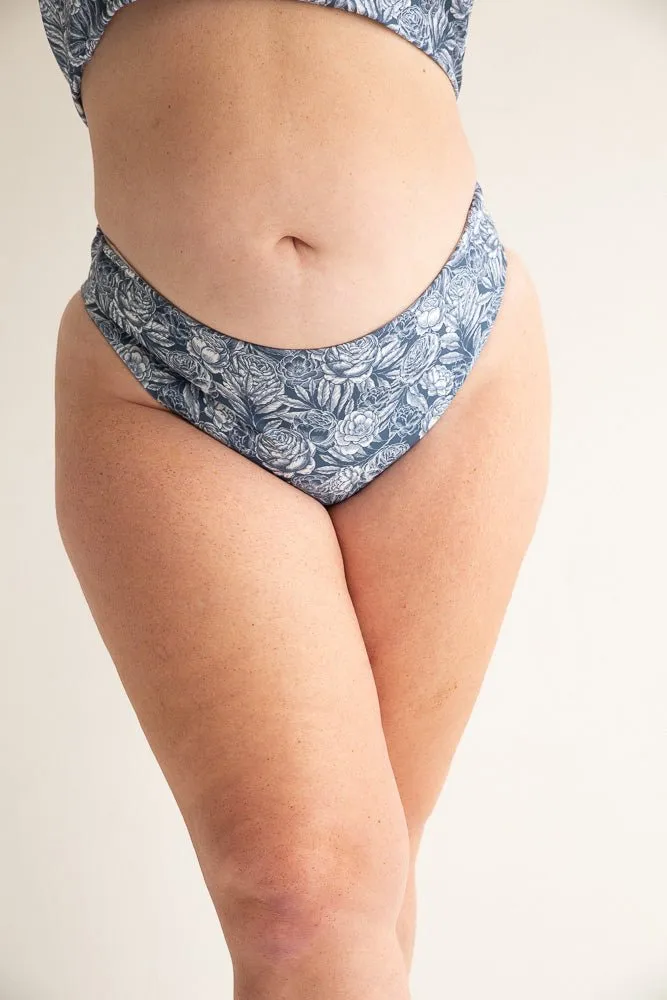 The High-Leg Scrunch Bottom - Fleurs De Nuit sold by Londre Bodywear product image thumbnail 3