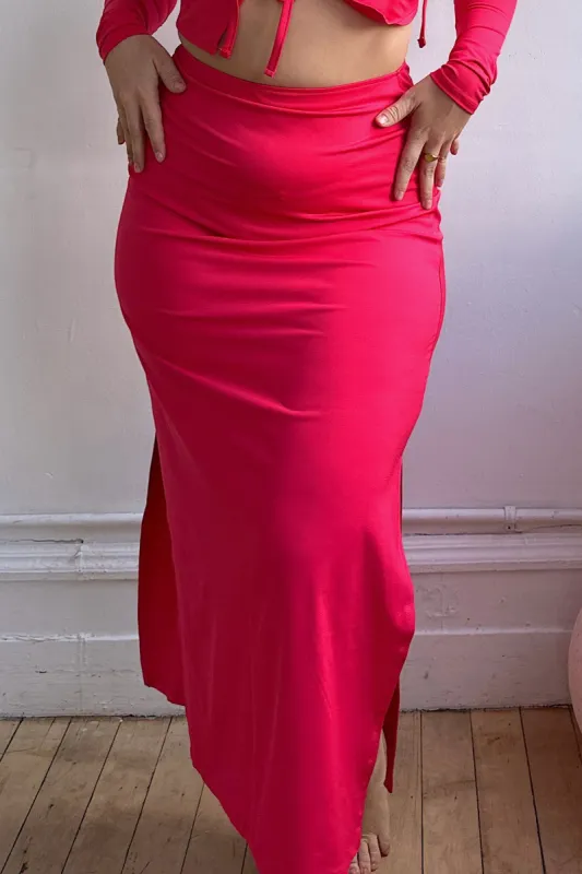 The Midi Skirt With Slits - Fuego Pink sold by Londre Bodywear