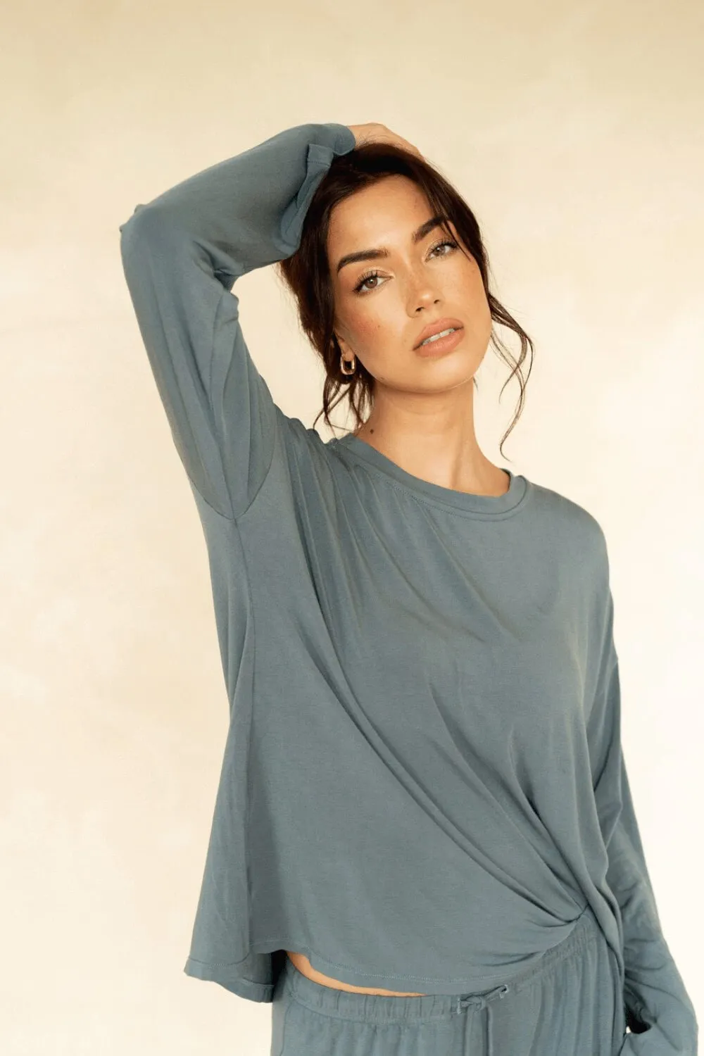 The Cool-Comf Lounge Oversized Long Sleeve - Misty Gray sold by Londre Bodywear product image thumbnail 2