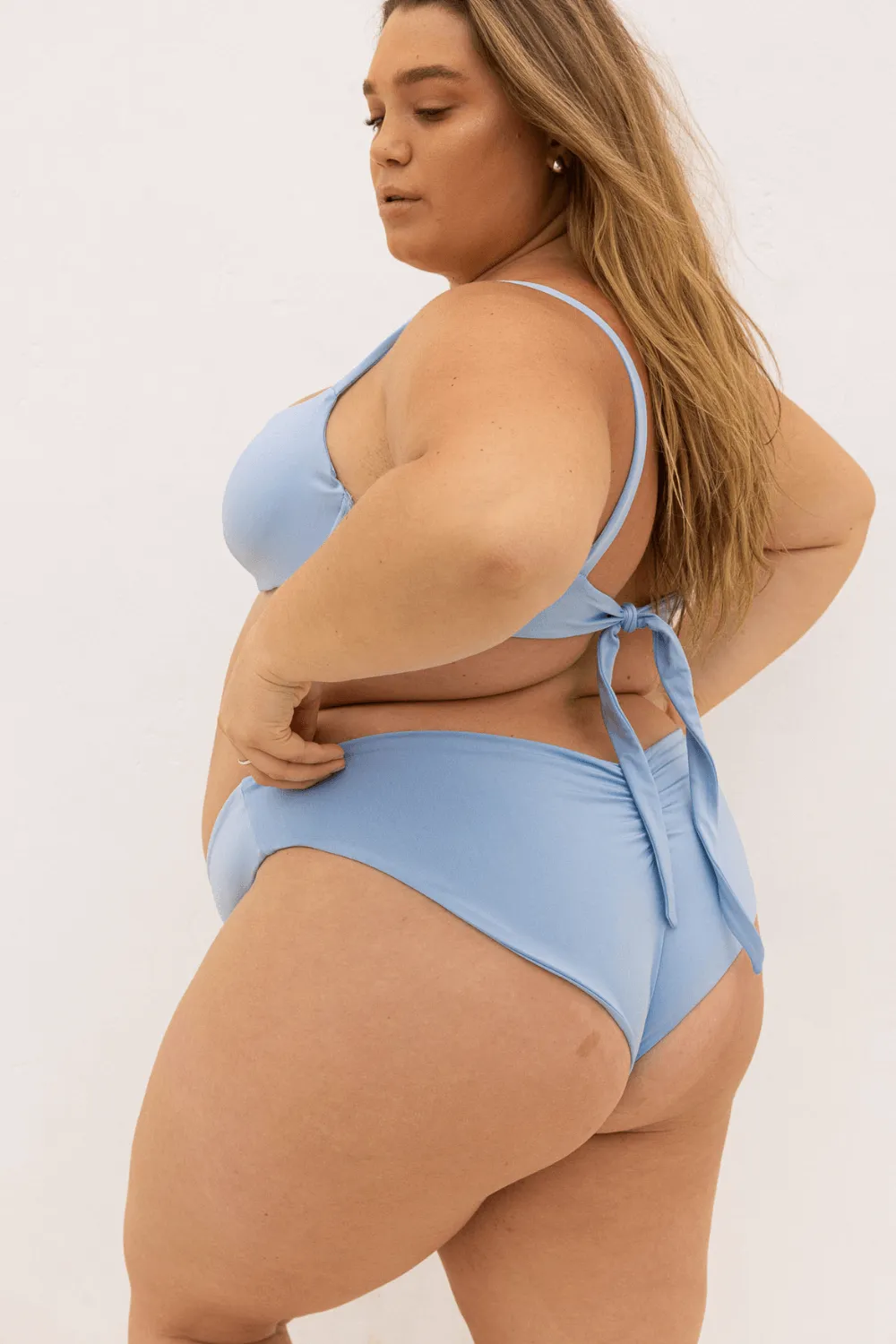 The High-Leg Scrunch Bottom - Airy Blue sold by Londre Bodywear