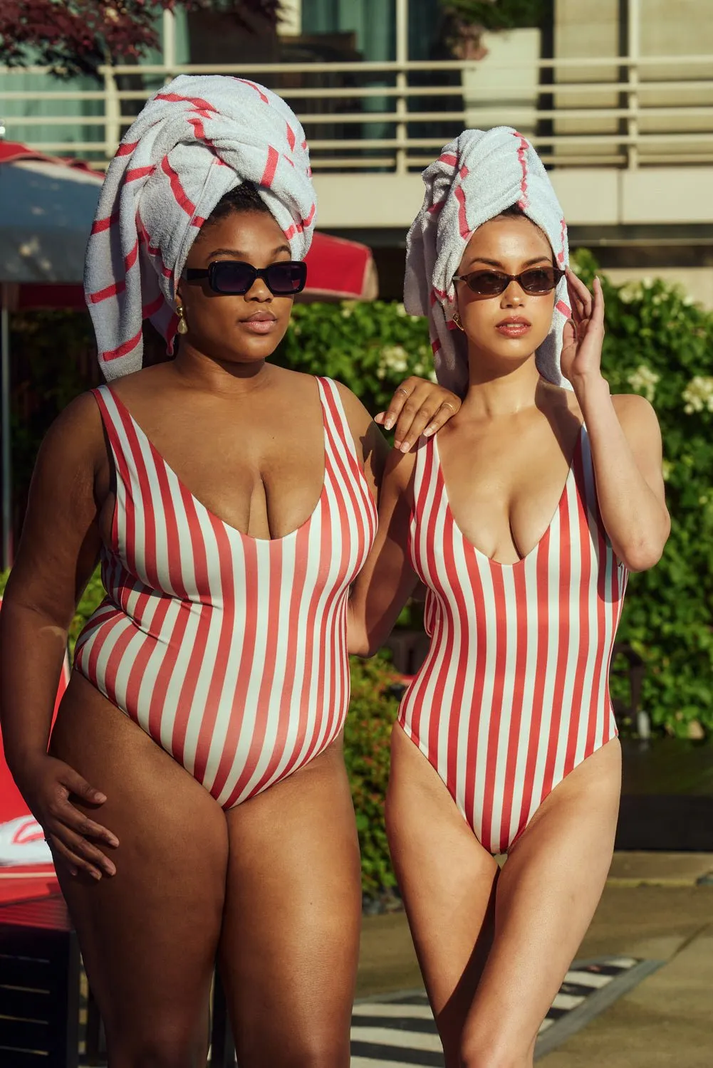 The Minimalist - Londre X Fairmont Pacific Rim sold by Londre Bodywear product image thumbnail 3