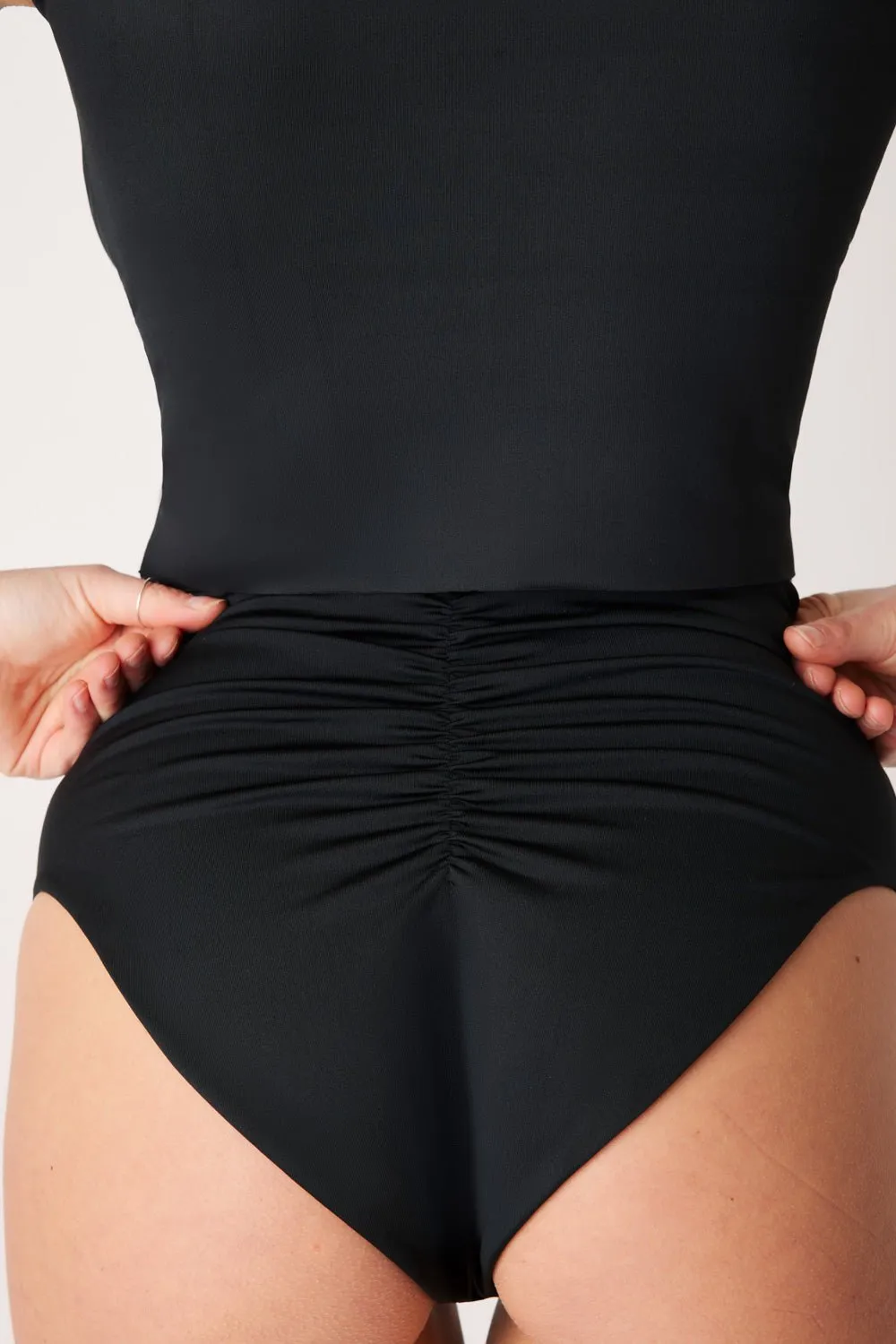 The Short Sleeve Surf Top - Matte Black sold by Londre Bodywear product image thumbnail 5