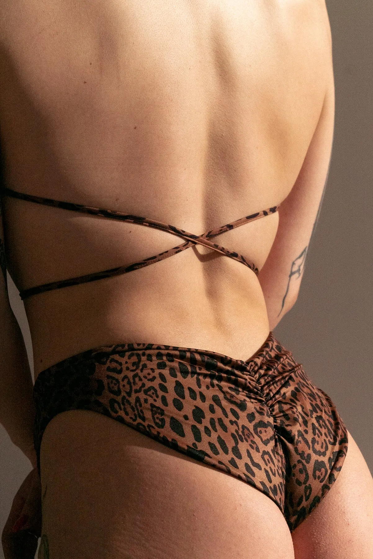 Limited Edition - The High-Leg Scrunch Bottom - Kendall Gender sold by Londre Bodywear product image thumbnail 2