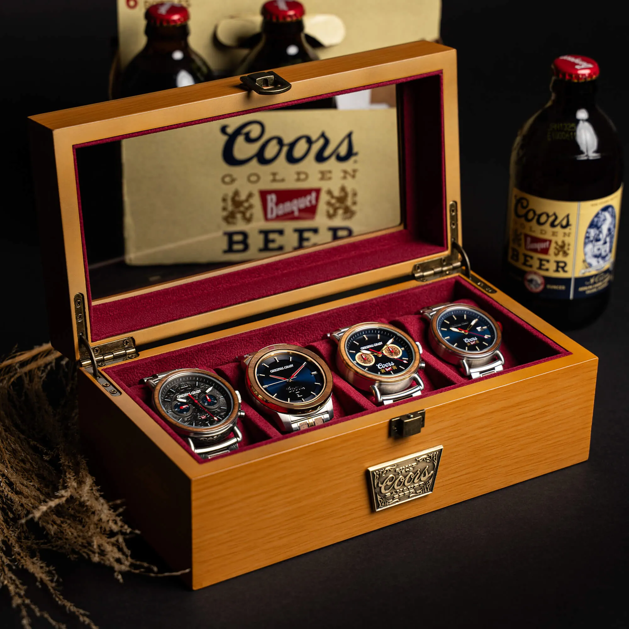Coors Oak 4 Watch Holder sold by Original Grain product image thumbnail 2