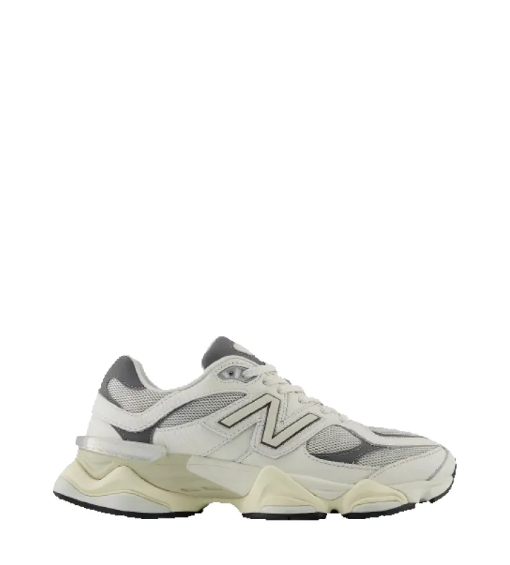 9060 Sneakers in Sea Salt/Castlerock sold by FOUR Amsterdam