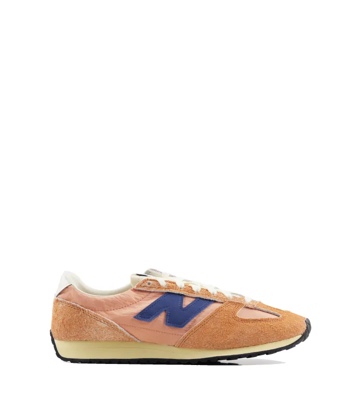 471 Sneakers in Peach Nectar / Blue Oyster sold by FOUR Amsterdam
