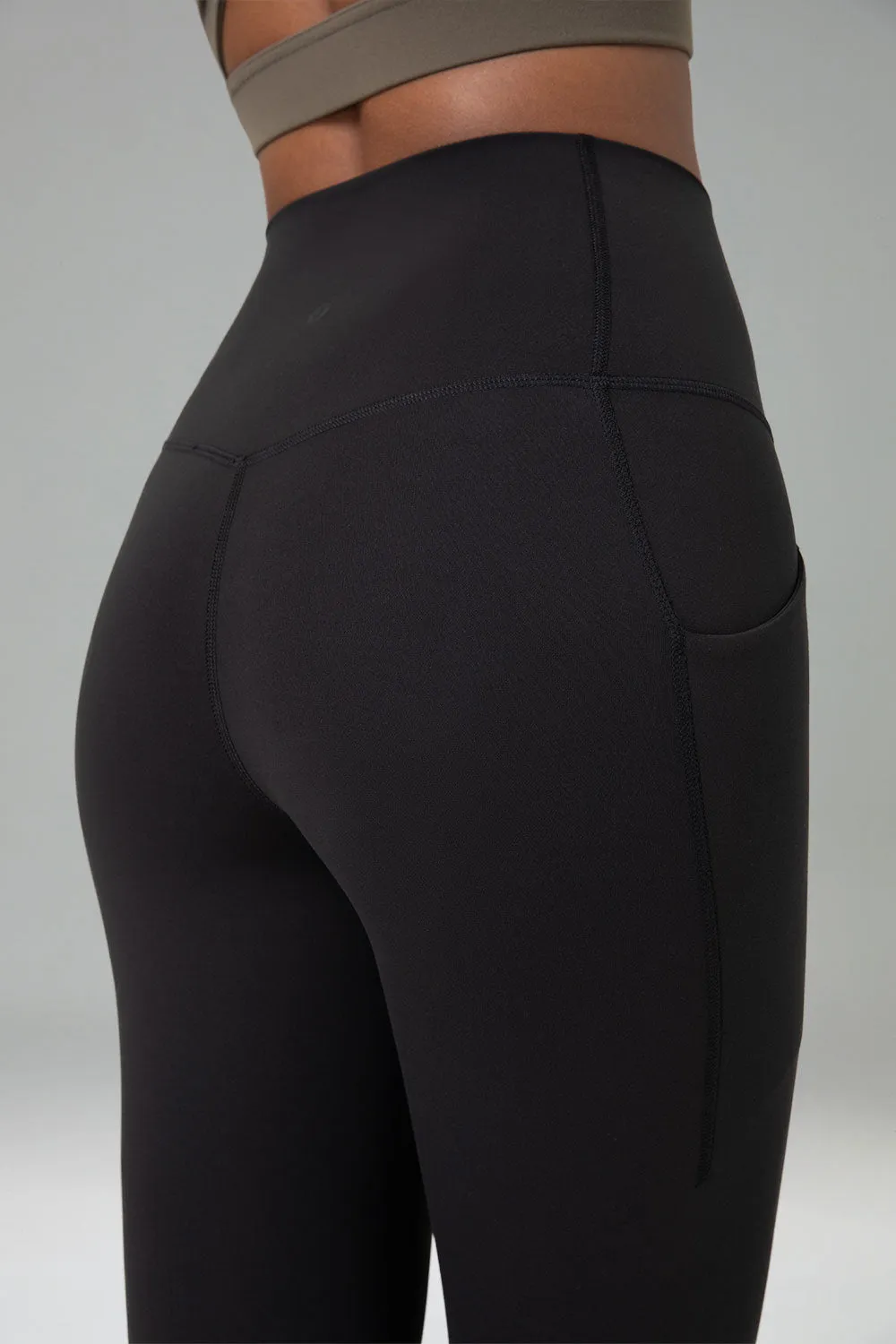 Dreamlux Buttery Soft 25" Everyday & Workout Legging w/ Pockets sold by Colourful Koala product image thumbnail 3