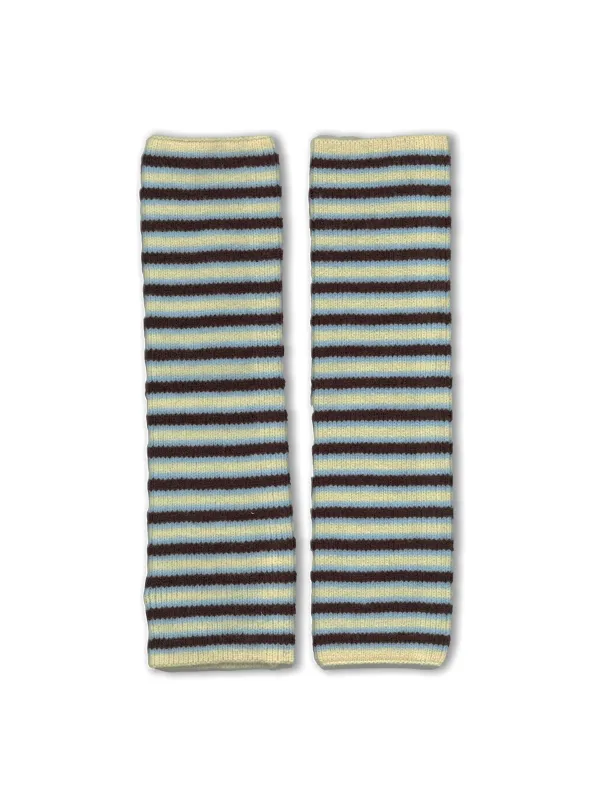 Alaska Gloves sold by Susmie’s