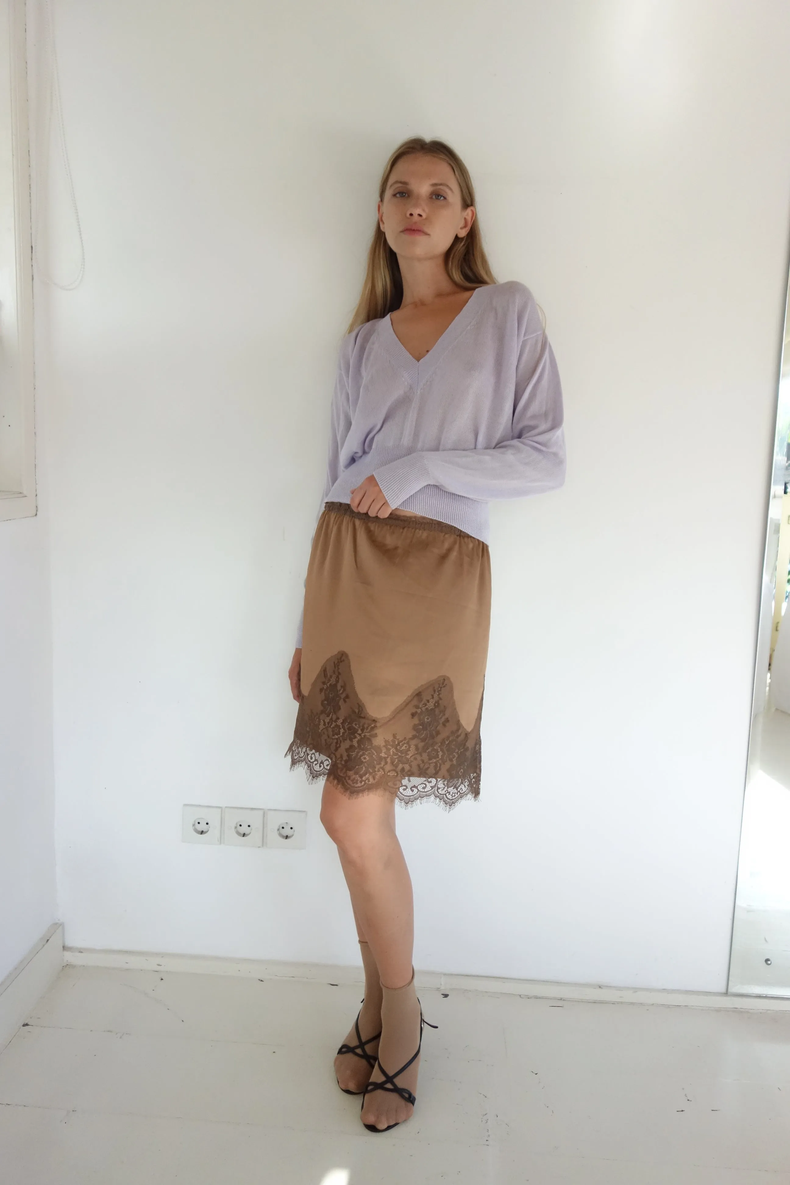 Lace Skirt Bronze sold by Mais X Frida product image thumbnail 3