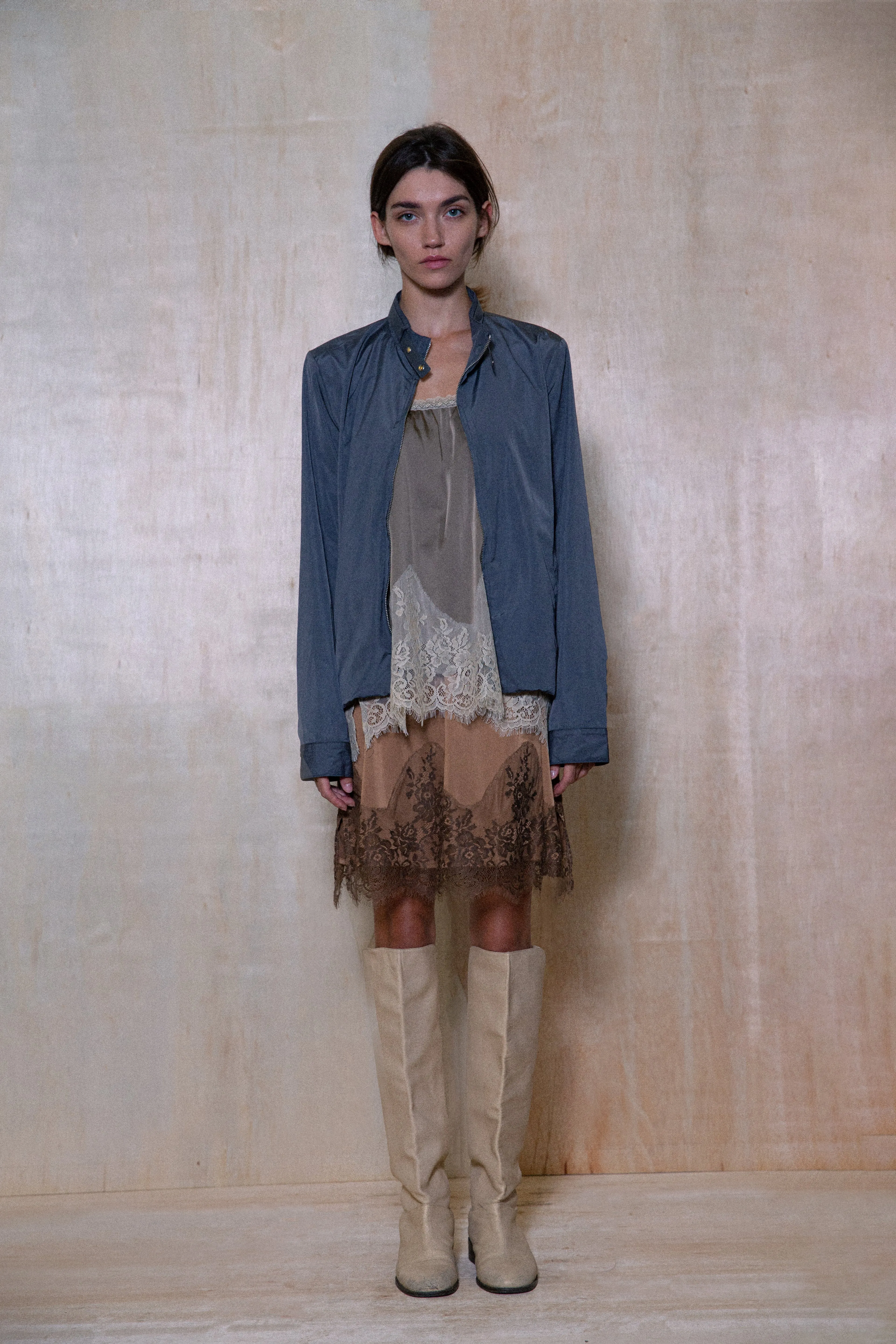 Lace Skirt Bronze sold by Mais X Frida product image thumbnail 2